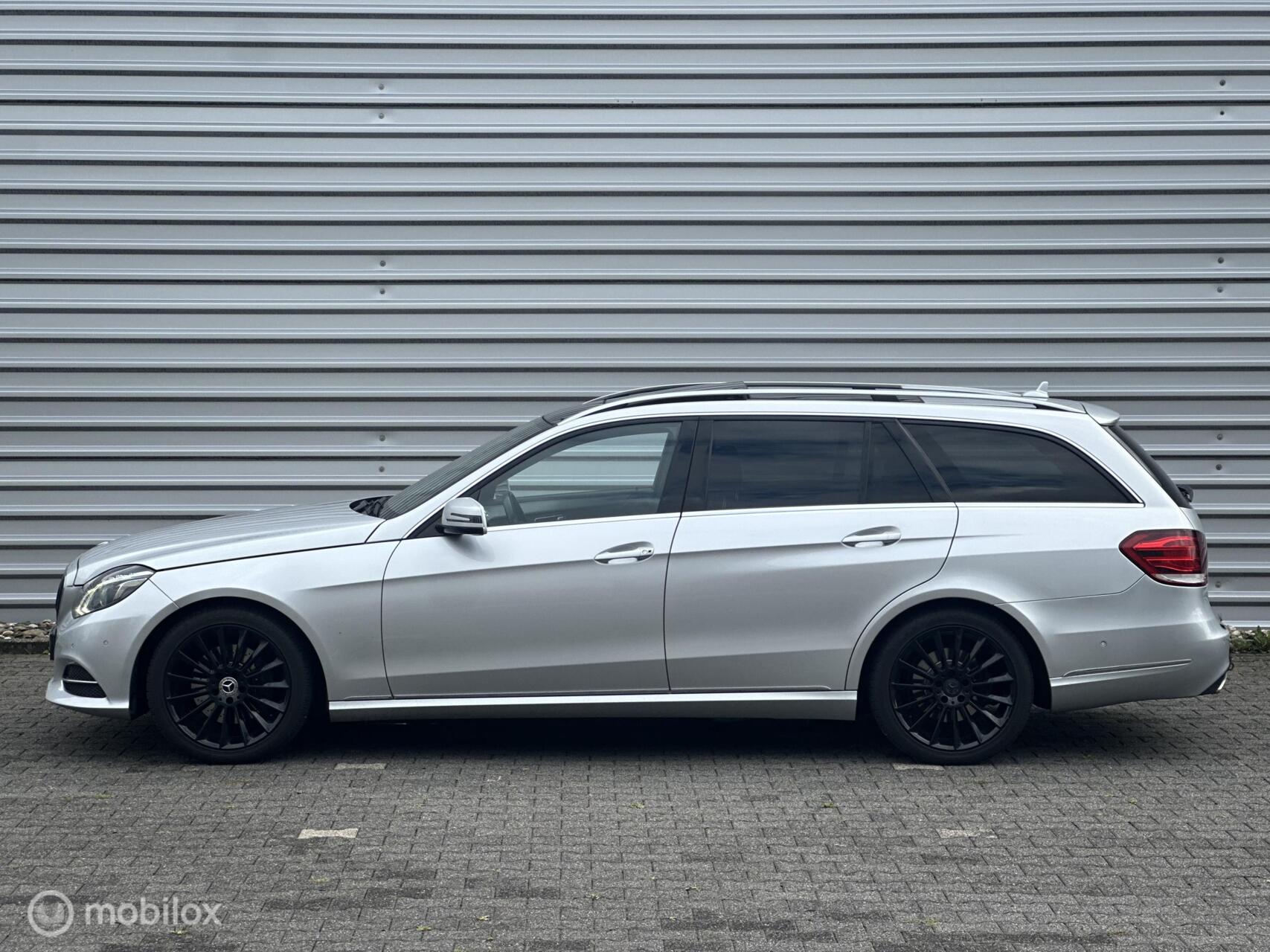Foto van Mercedes-Benz E 200 Bluetec