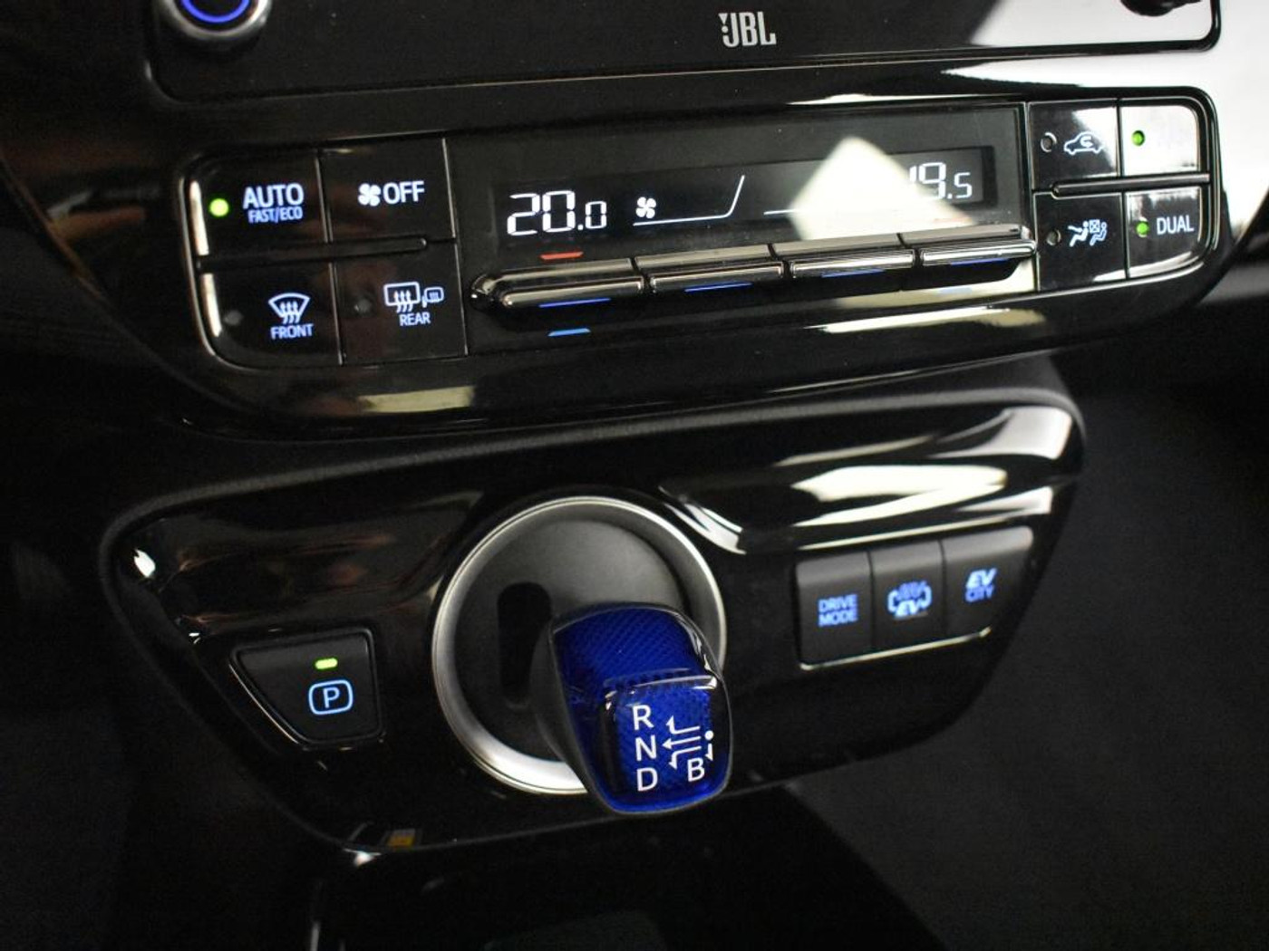 Foto van Toyota Toyota Prius PHV