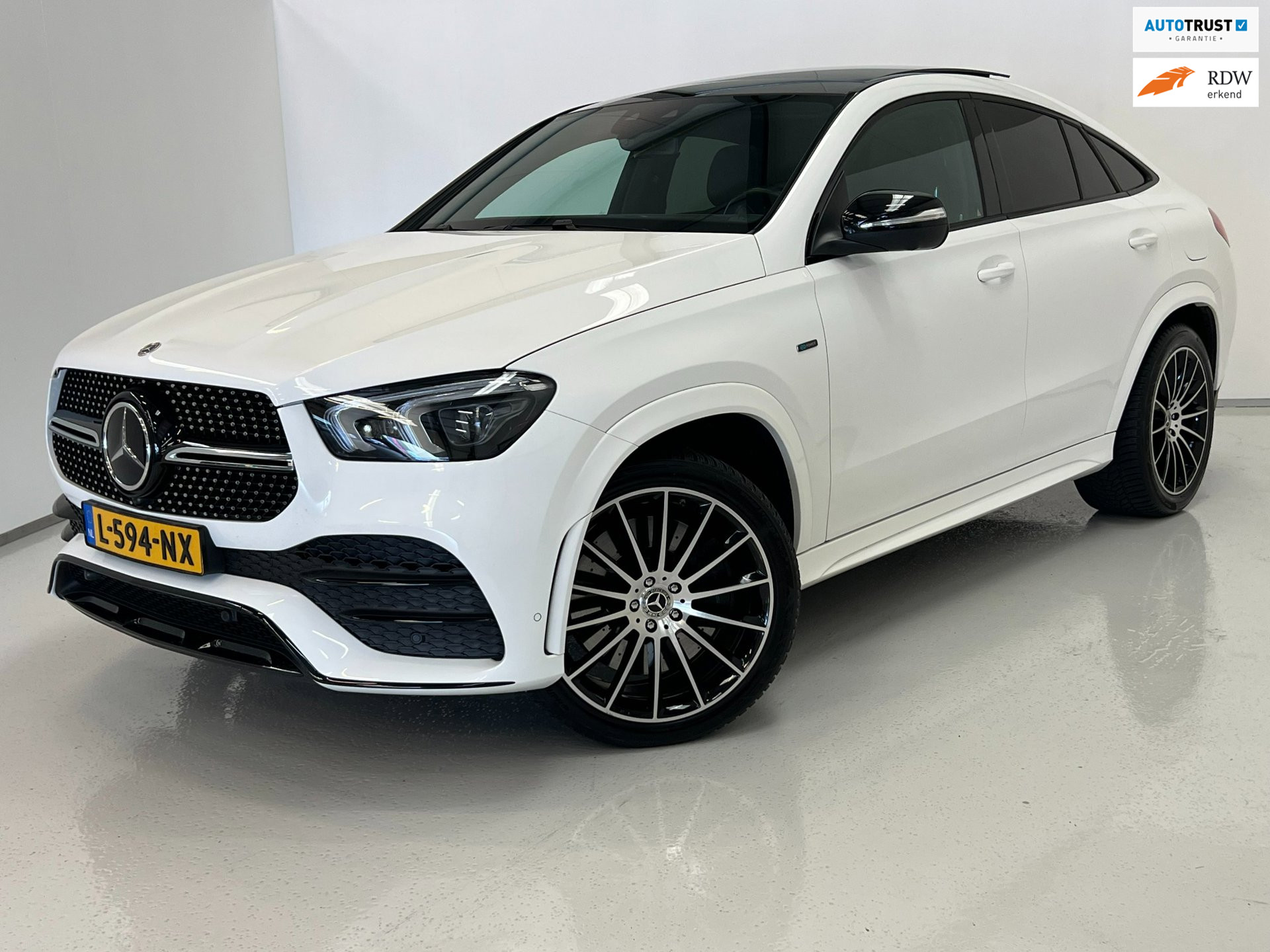 Mercedes-Benz Gle 350 E 4Matic Coupe 350e / AMG / Pano / BTW / SOH 96,12% 2021 - voorkant