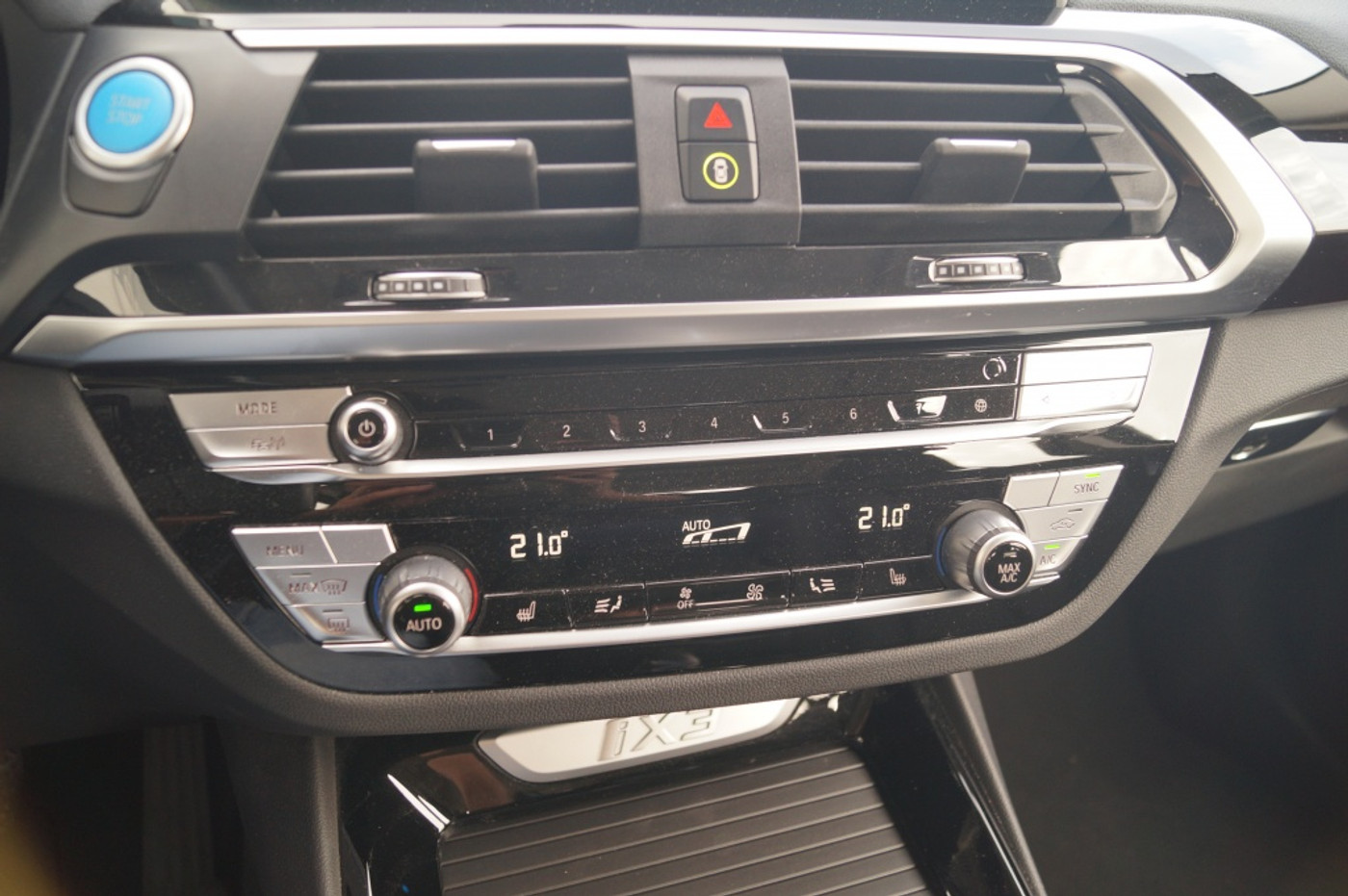 Foto van BMW Ix3