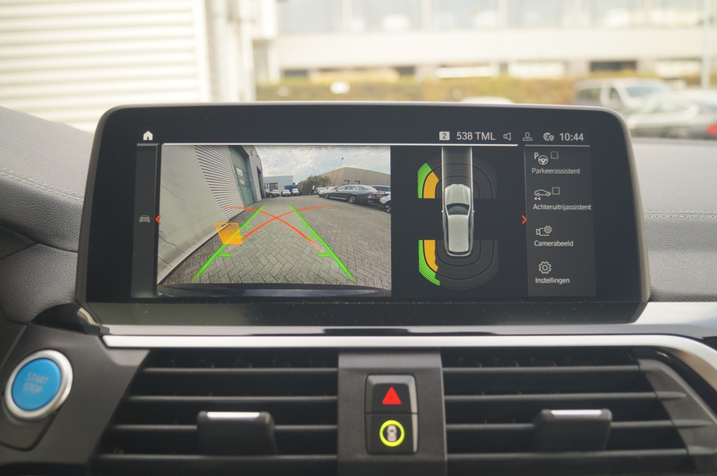 Foto van BMW Ix3