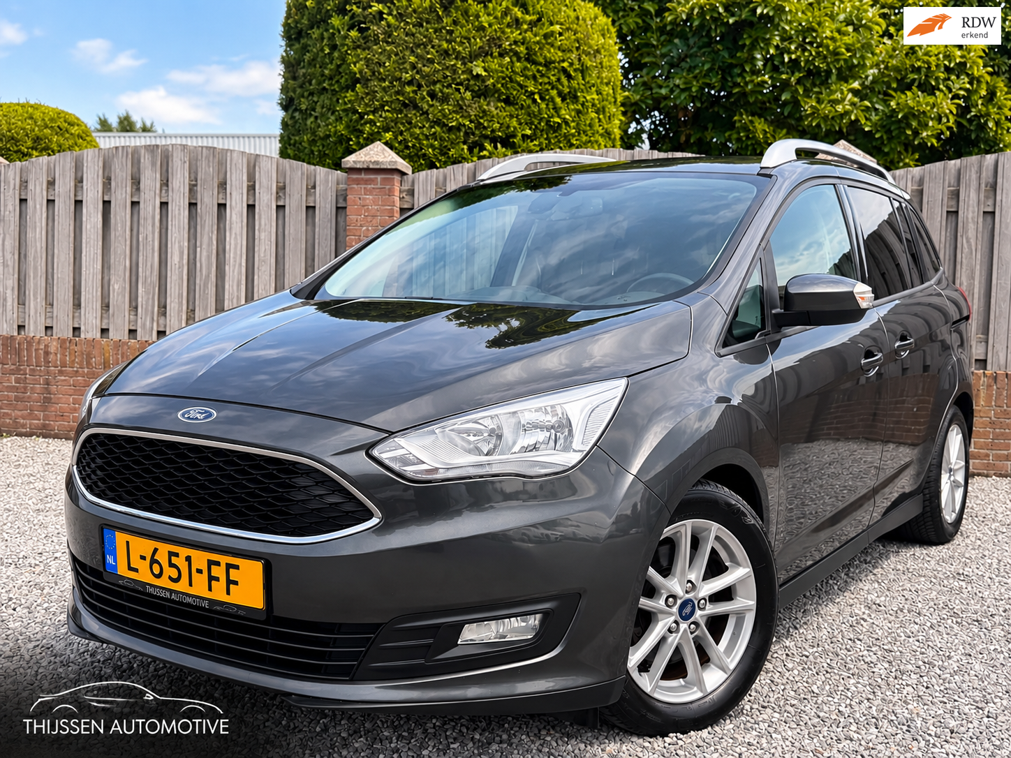 Ford Grand C-max 1.0 Titanium 7p. 2 SCHUIFDEUREN P SENSOREN CLIMATE CONTROL 2017 - voorkant