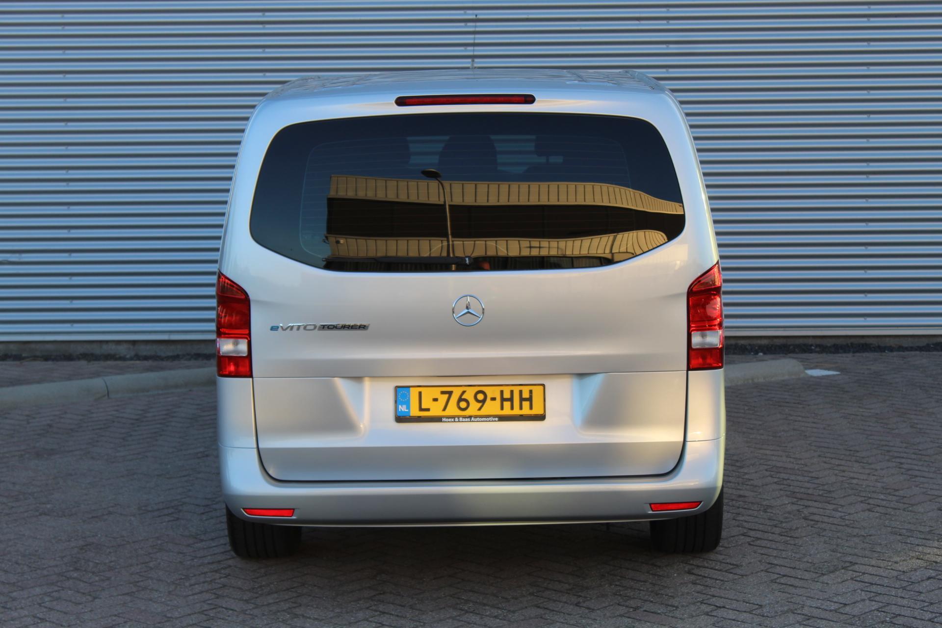 Foto van Mercedes-Benz Evito Tourer