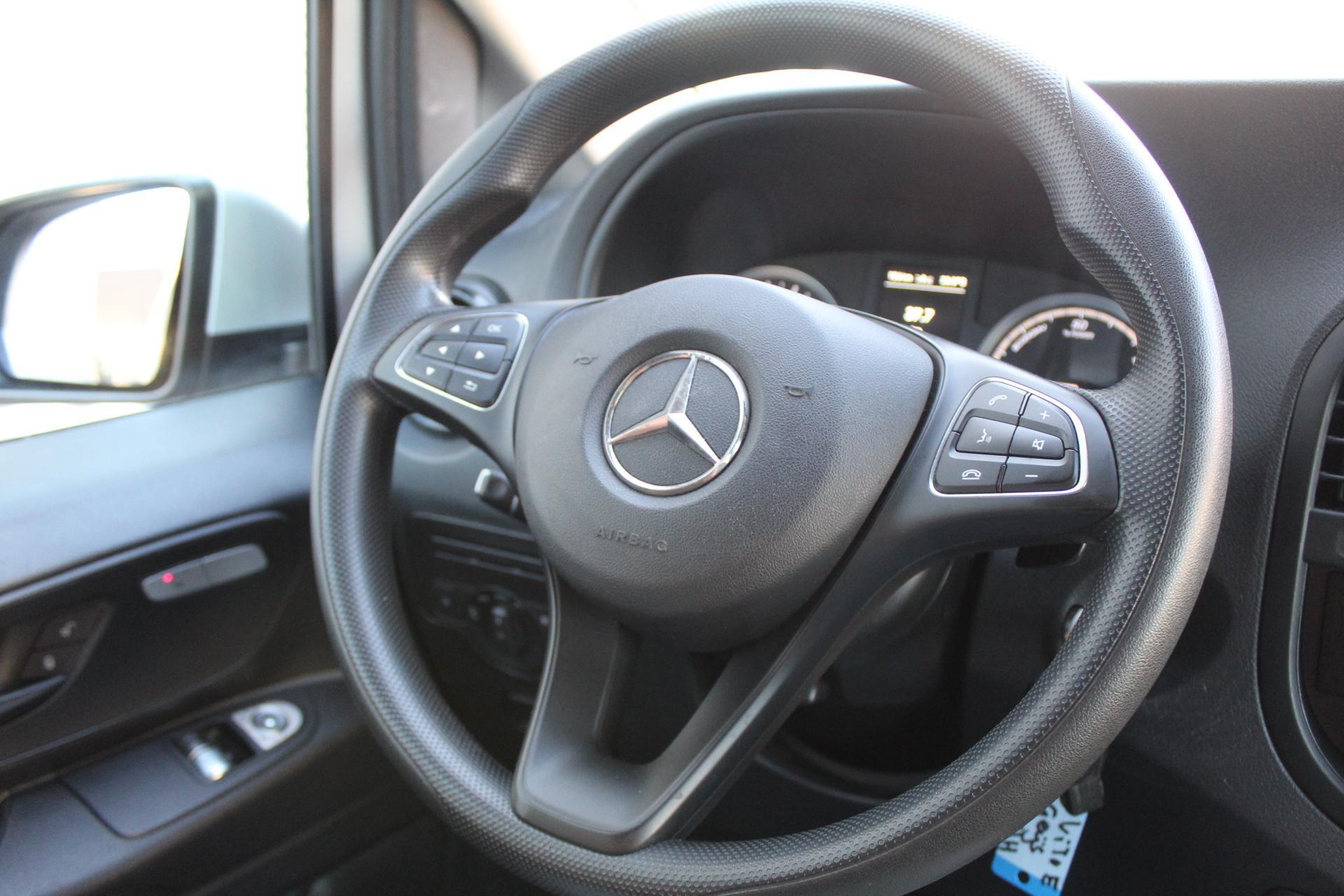 Foto van Mercedes-Benz Evito Tourer