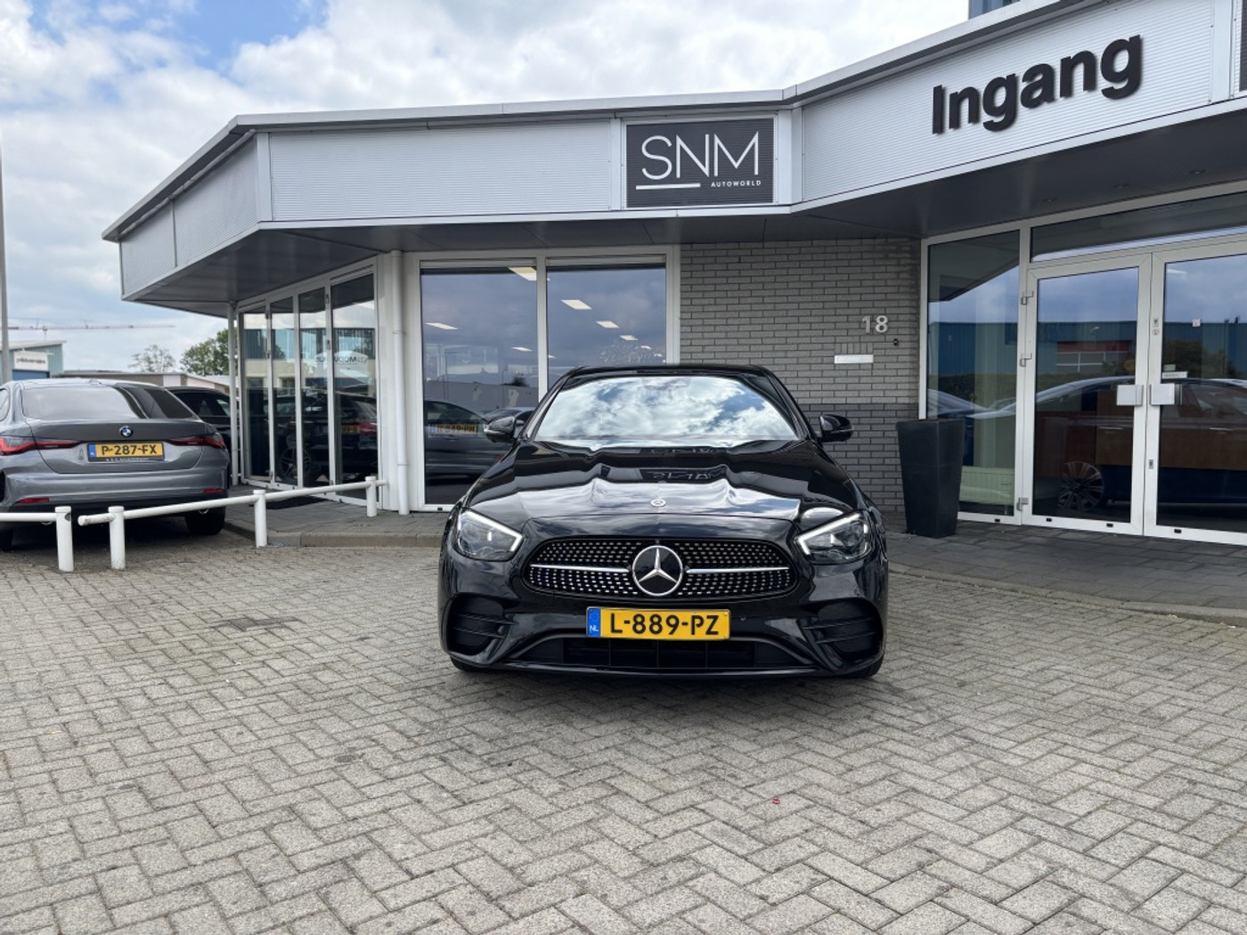Foto van Mercedes-Benz E 300 E