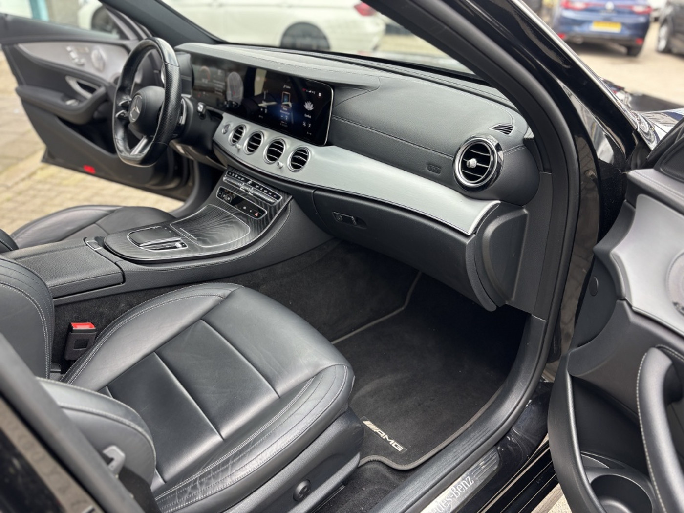 Foto van Mercedes-Benz E 300 E