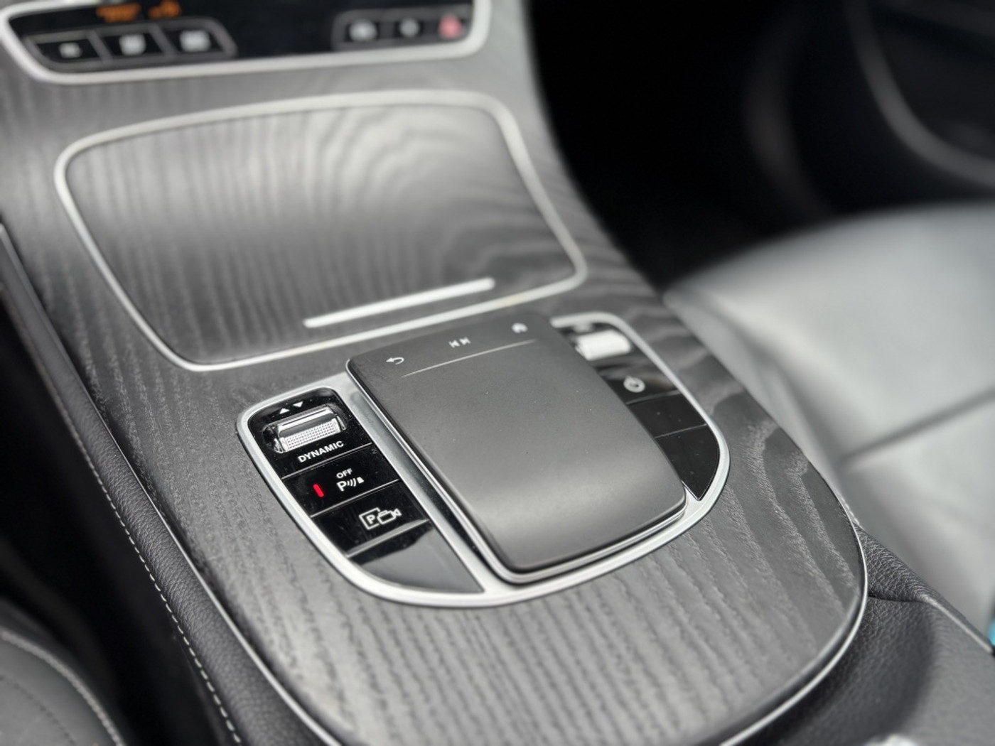 Foto van Mercedes-Benz E 300 E