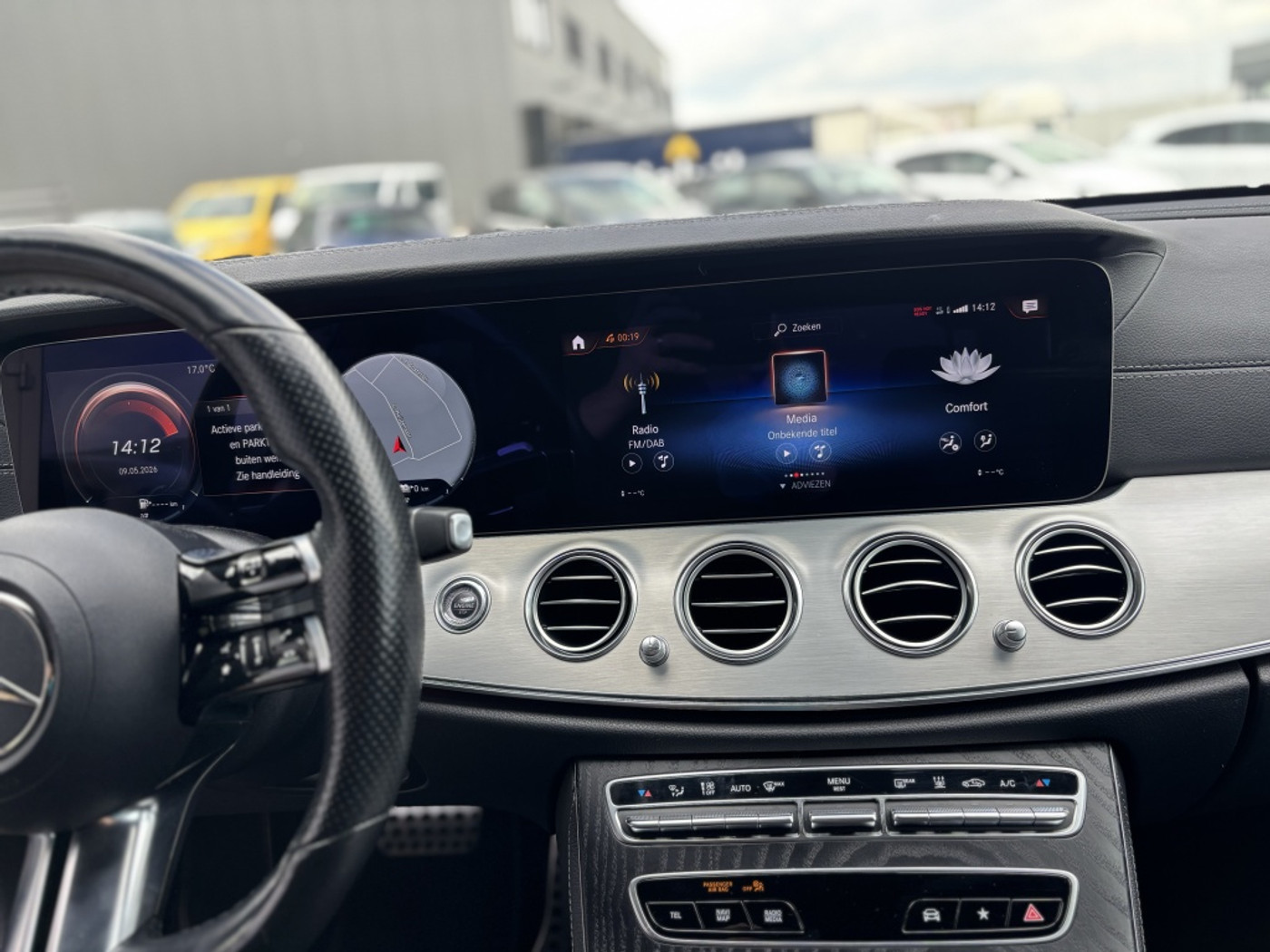Foto van Mercedes-Benz E 300 E