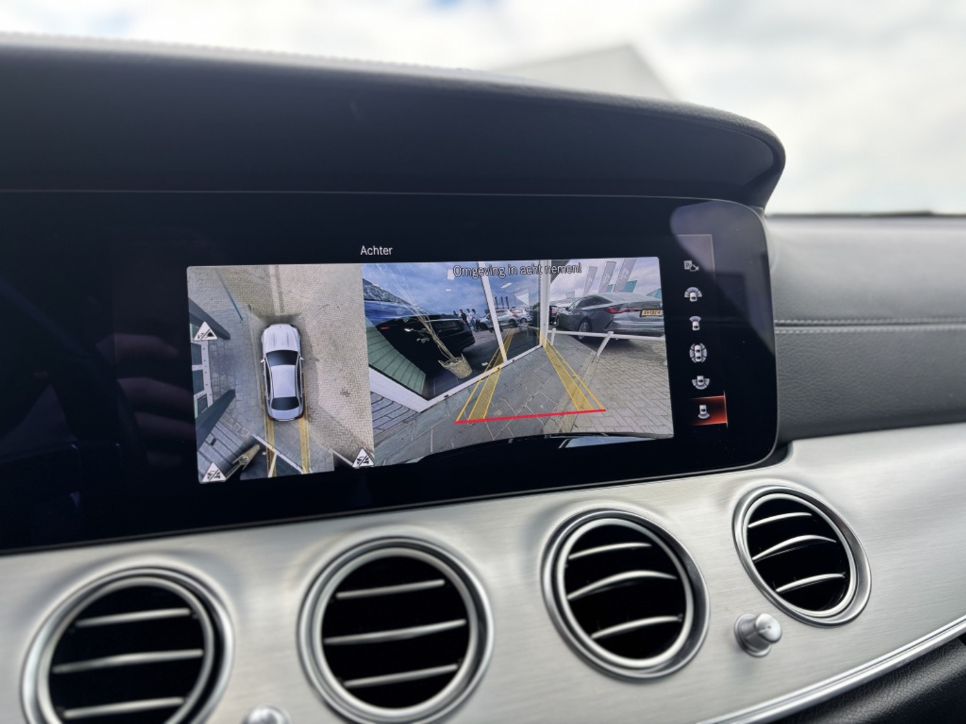 Foto van Mercedes-Benz E 300 E