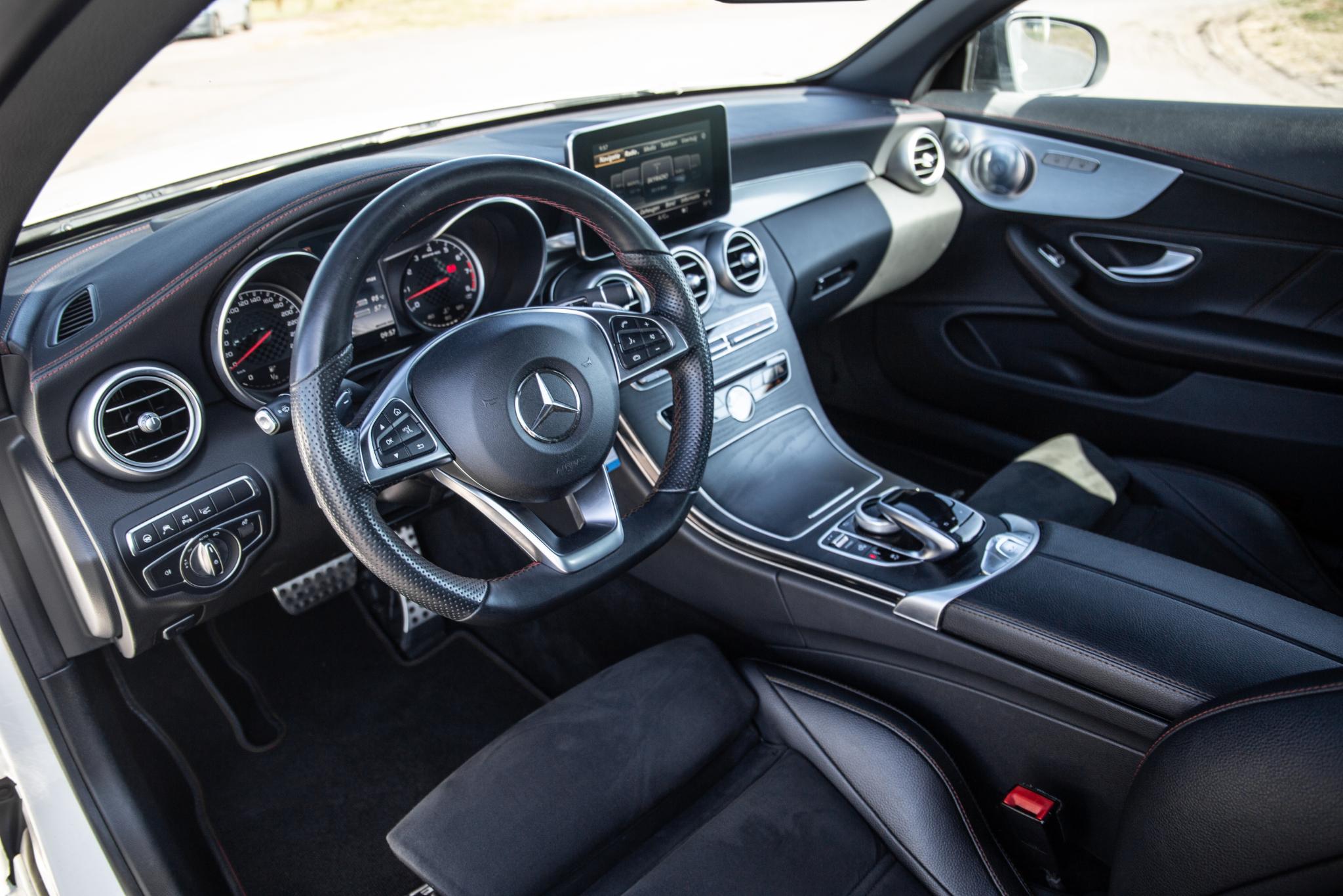 Foto van Mercedes-Benz AMG C 43