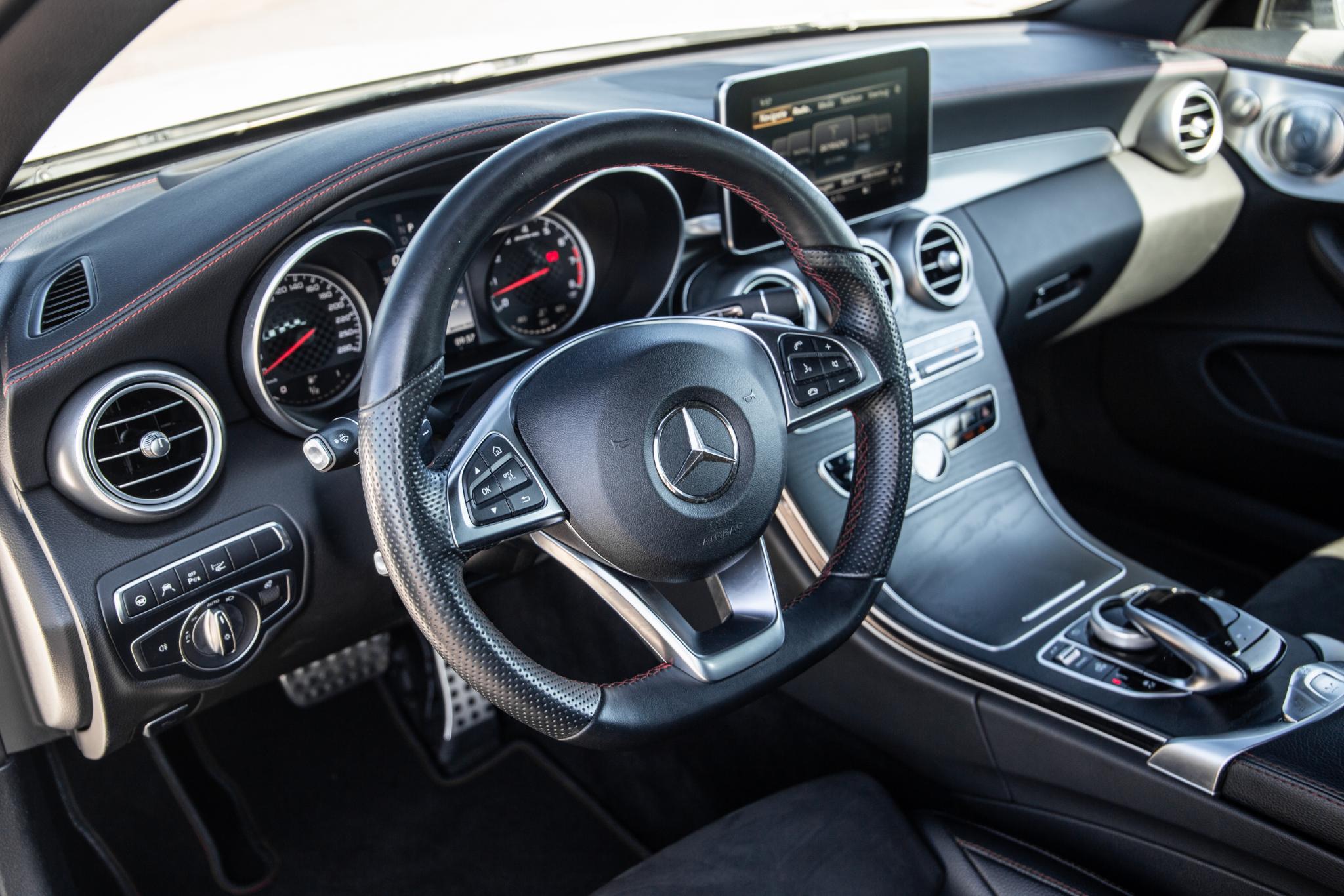 Foto van Mercedes-Benz AMG C 43