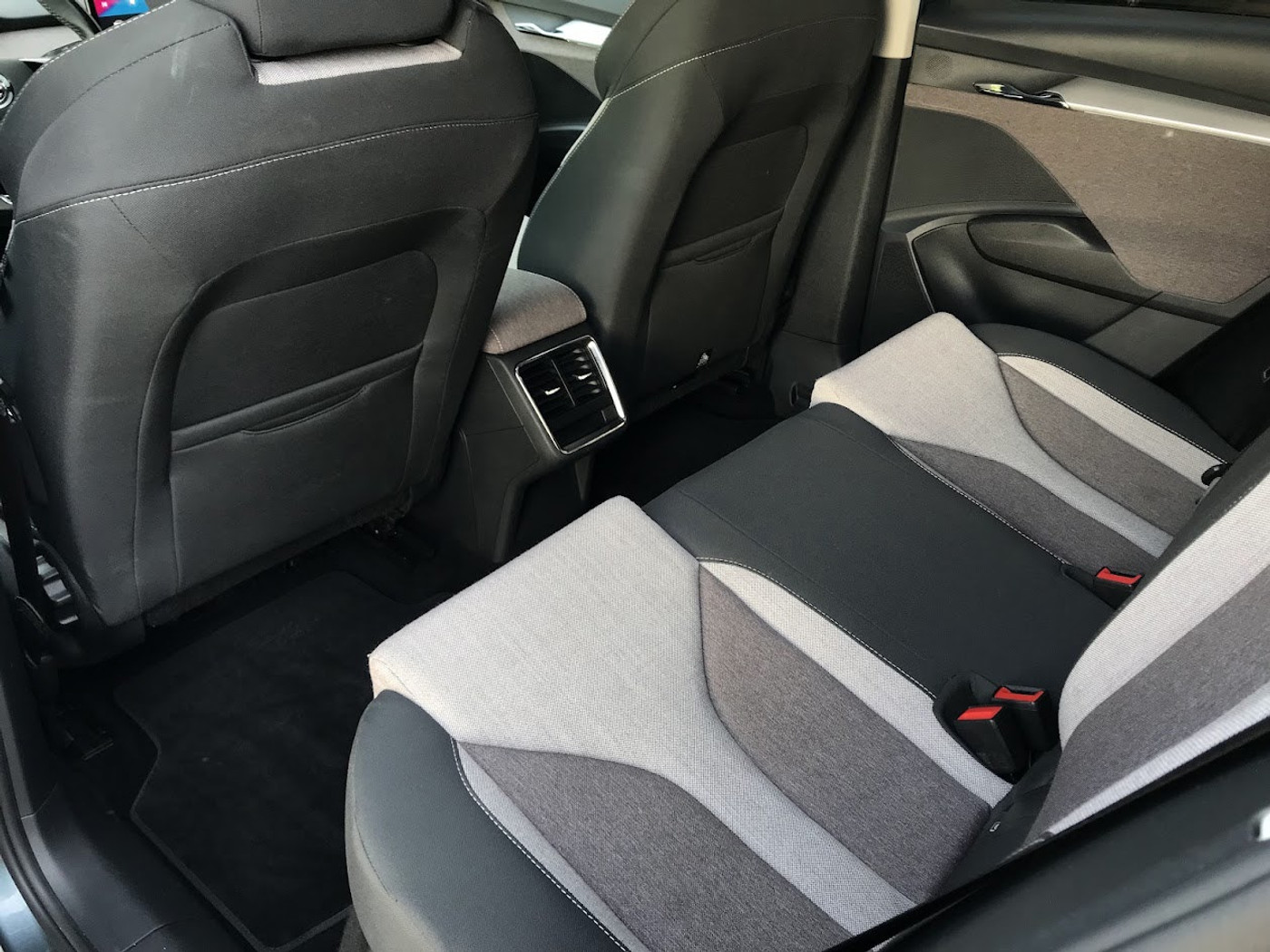 Foto van Skoda Enyaq 60