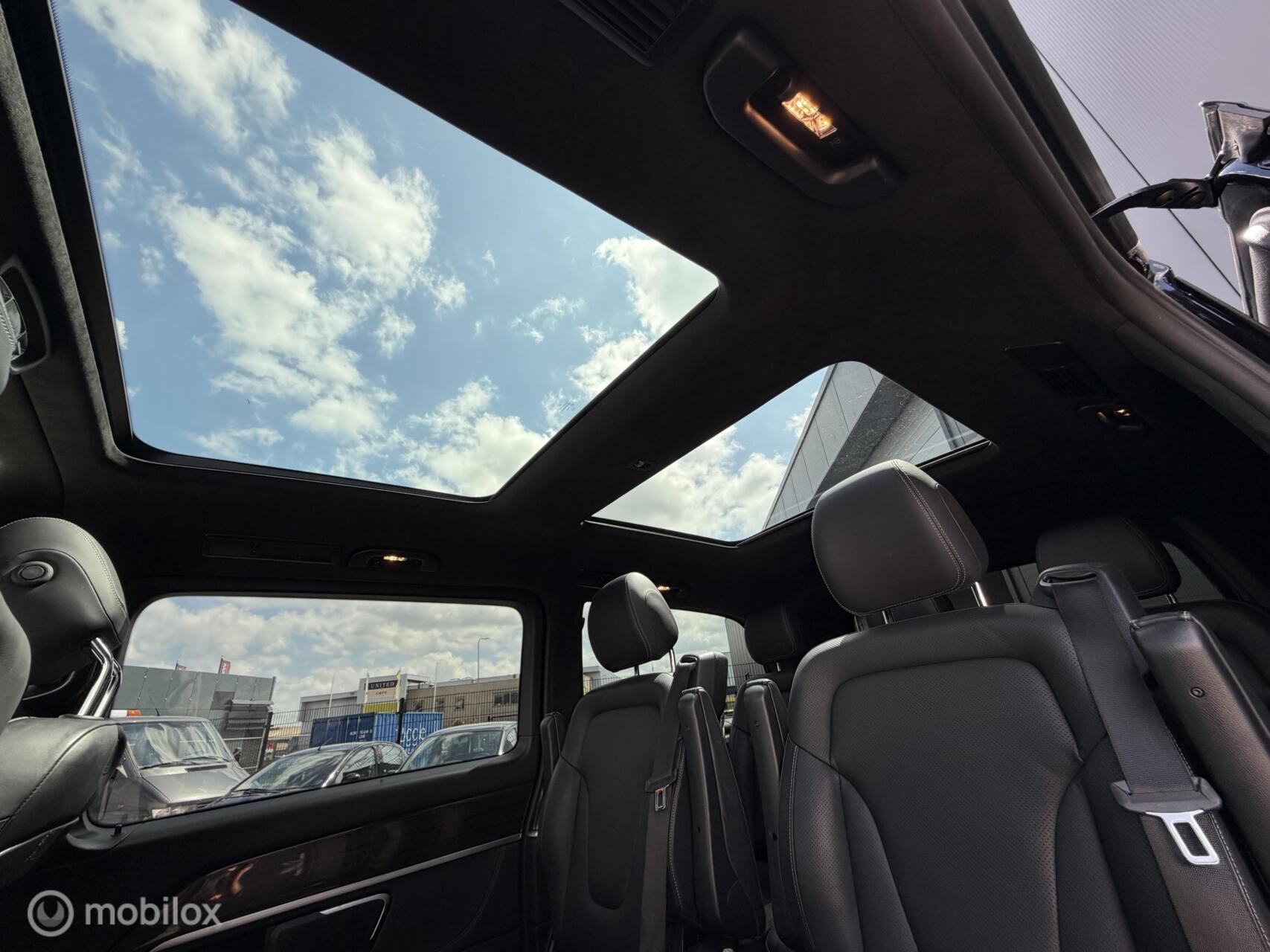 Foto van Mercedes-Benz V-klasse