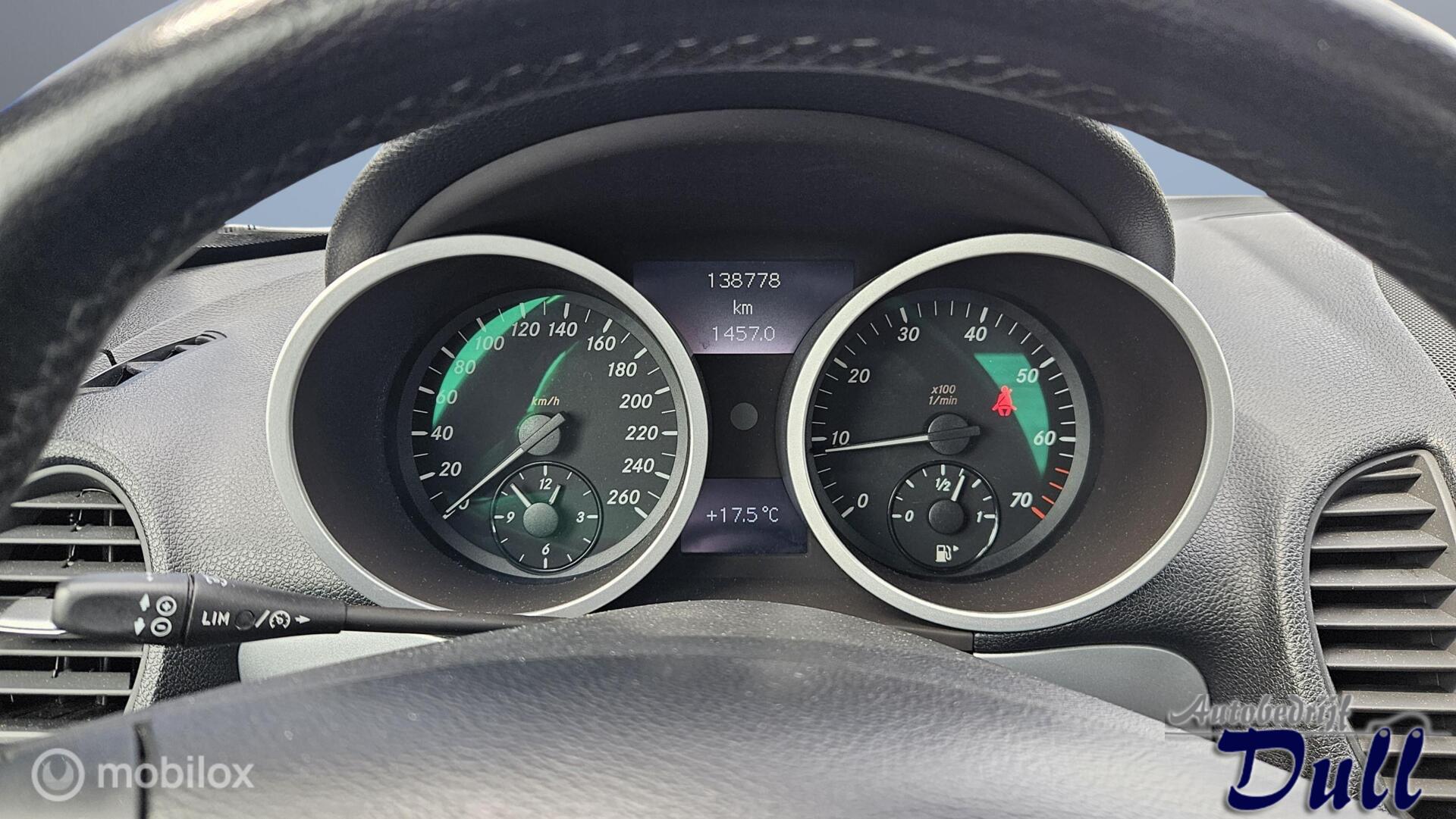 Foto van Mercedes-Benz SLK 200 Kompressor