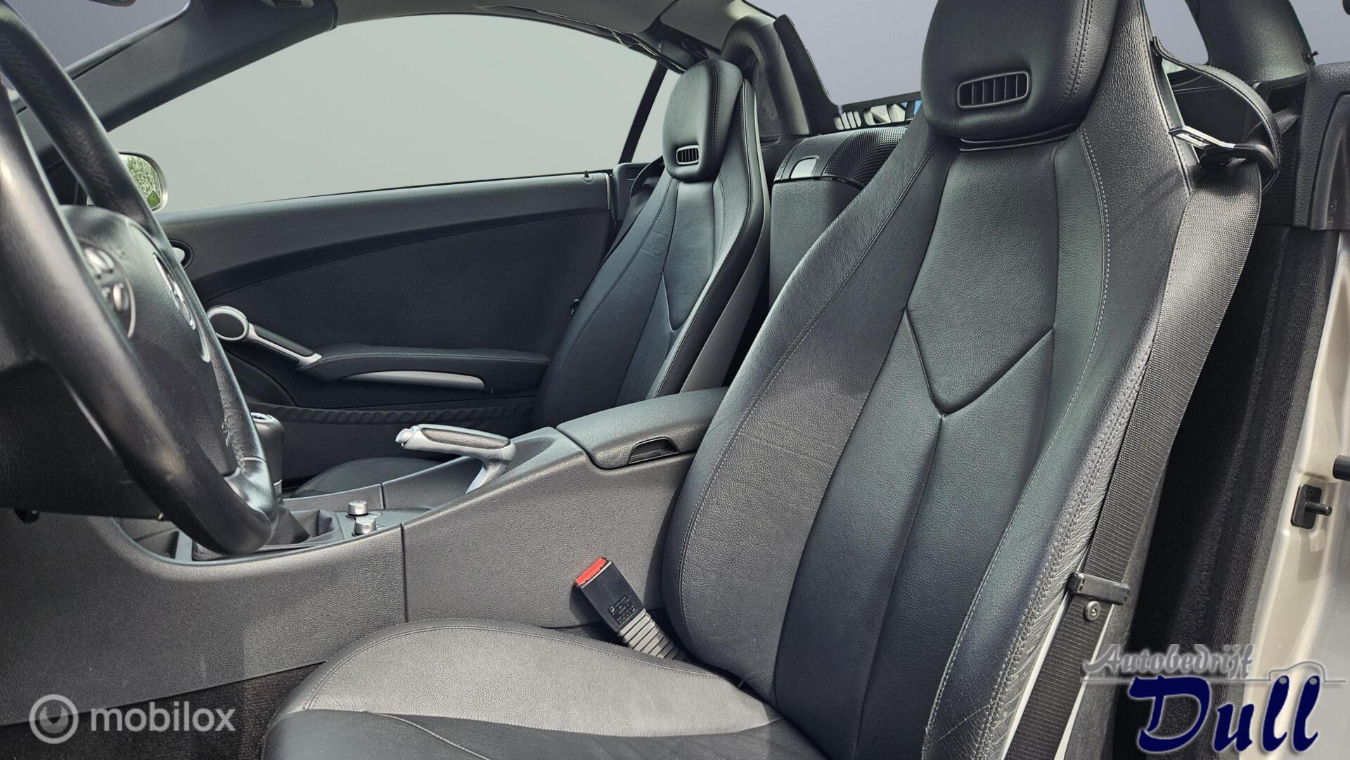 Foto van Mercedes-Benz SLK 200 Kompressor