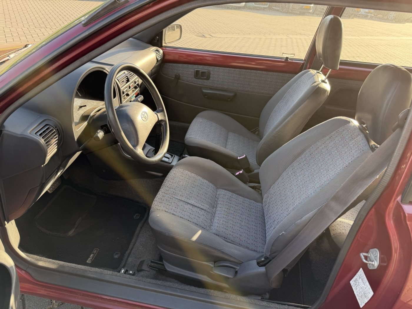 Foto van Toyota Starlet 1.3i Aut. E2