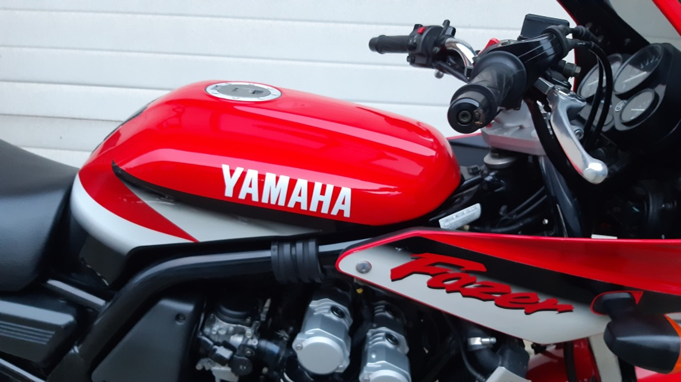 Foto van Yamaha Fzs600