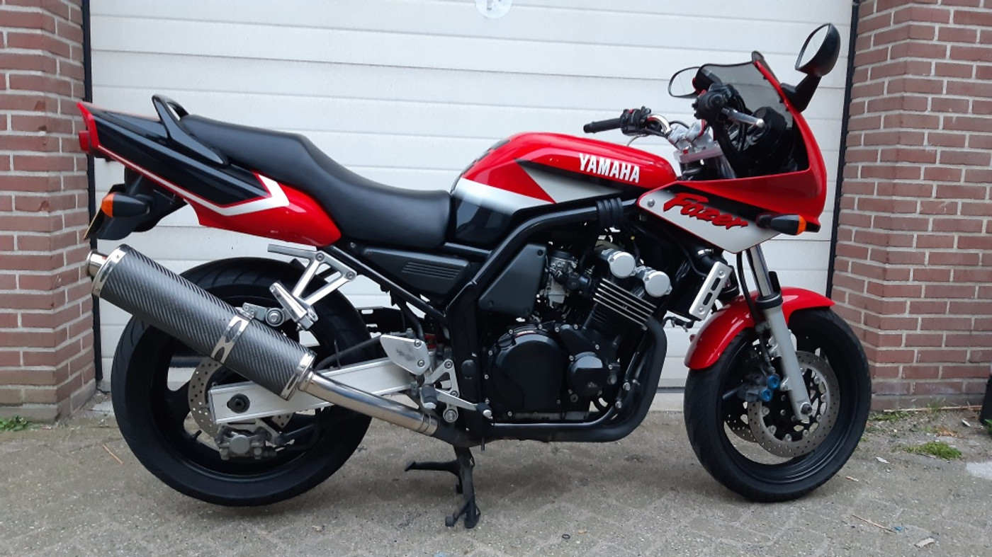Foto van Yamaha Fzs600