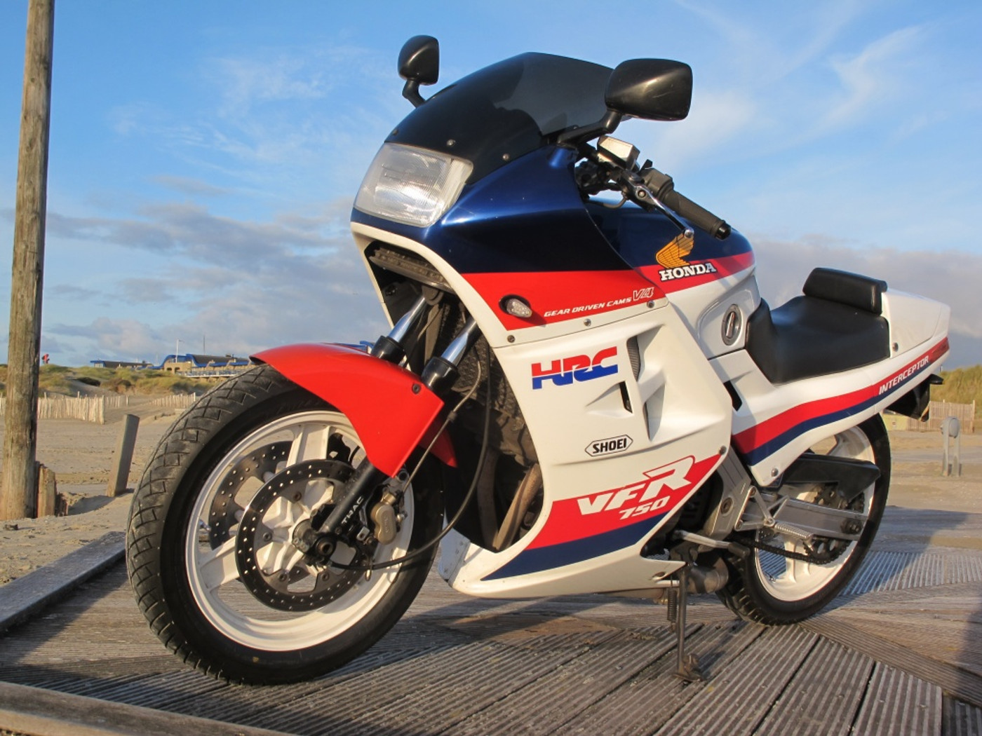 Foto van Honda VFR 750 F