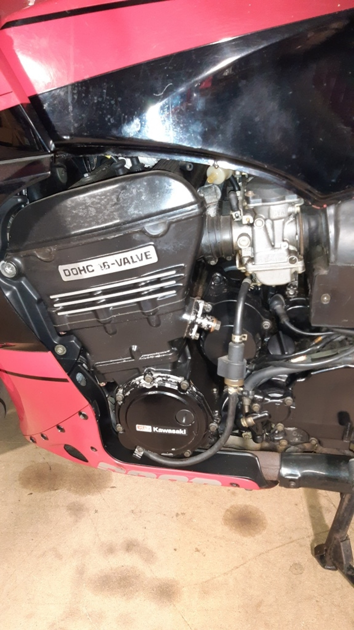 Foto van Kawasaki GPZ 900r