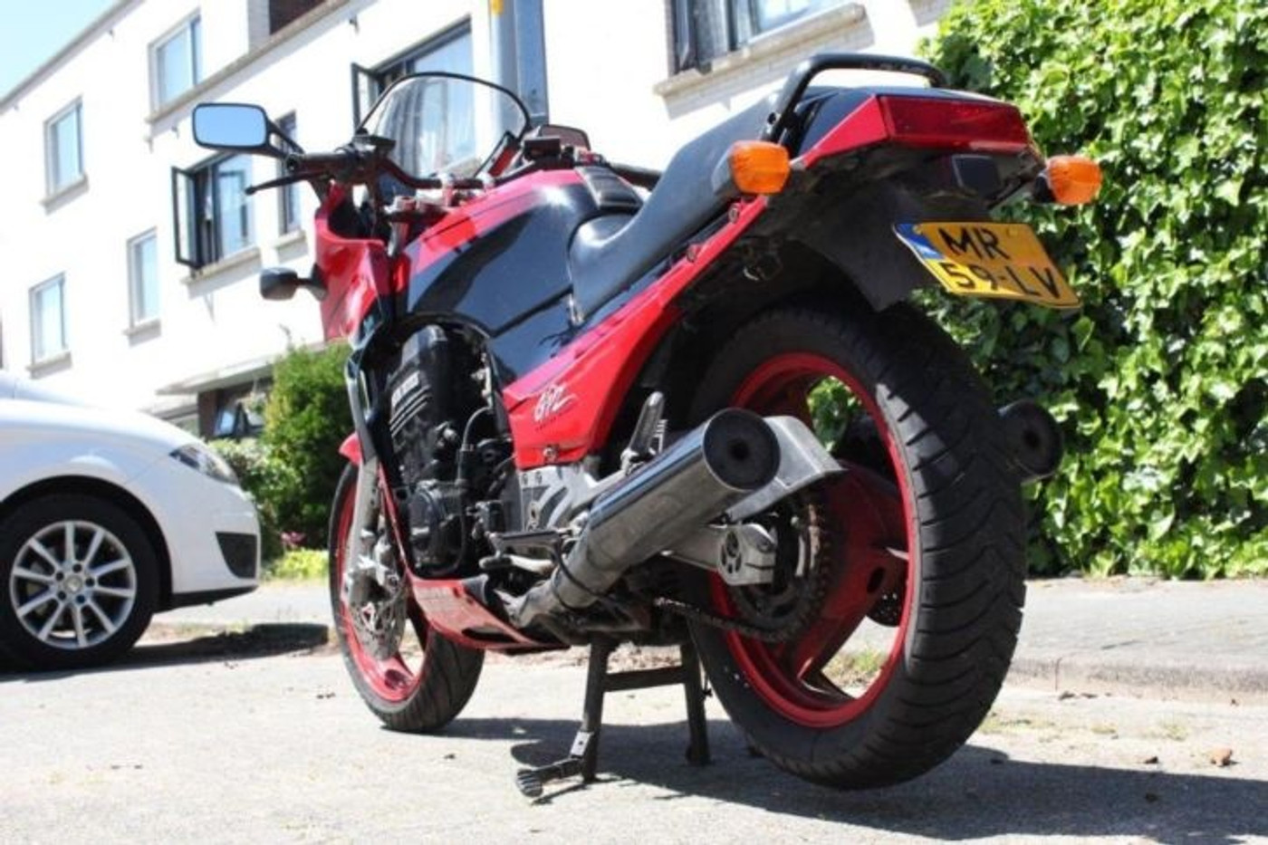 Foto van Kawasaki GPZ 900r