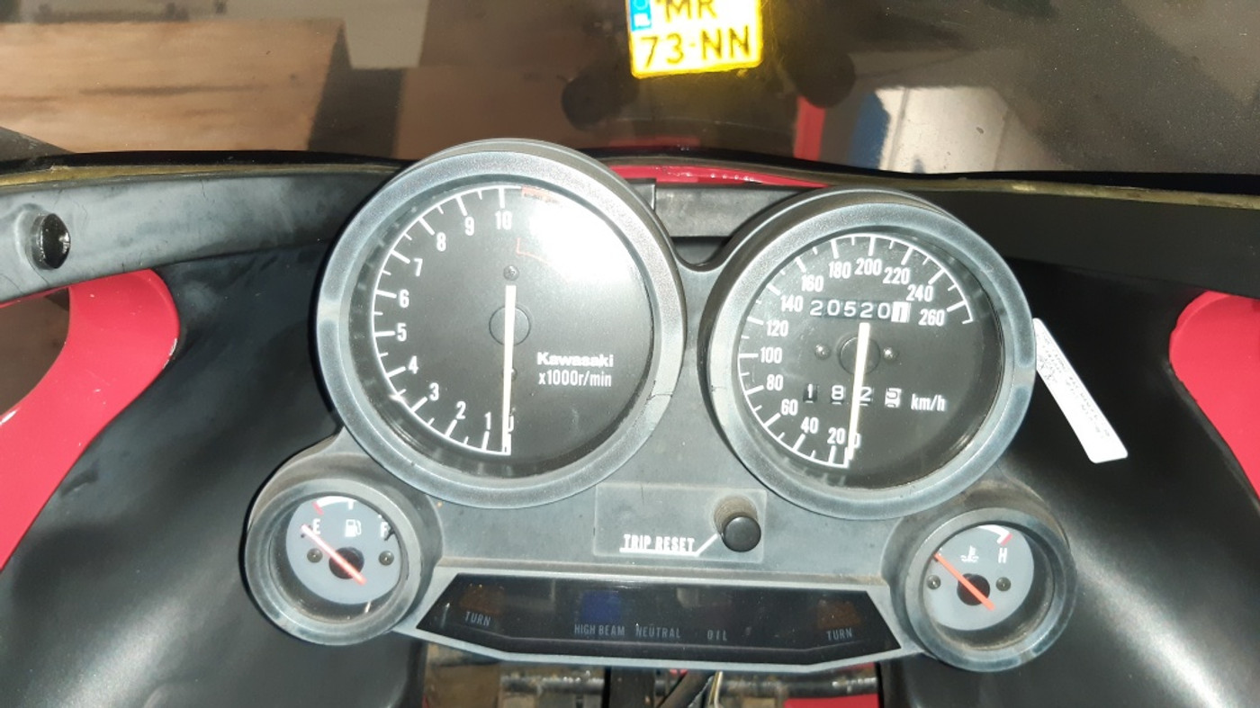 Foto van Kawasaki GPZ 900r