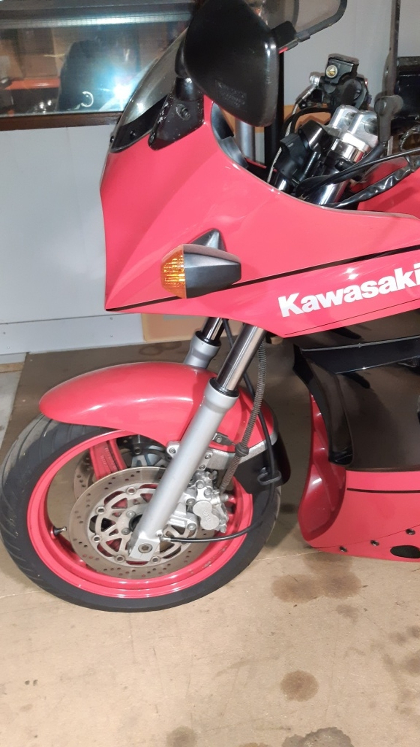 Foto van Kawasaki GPZ 900r