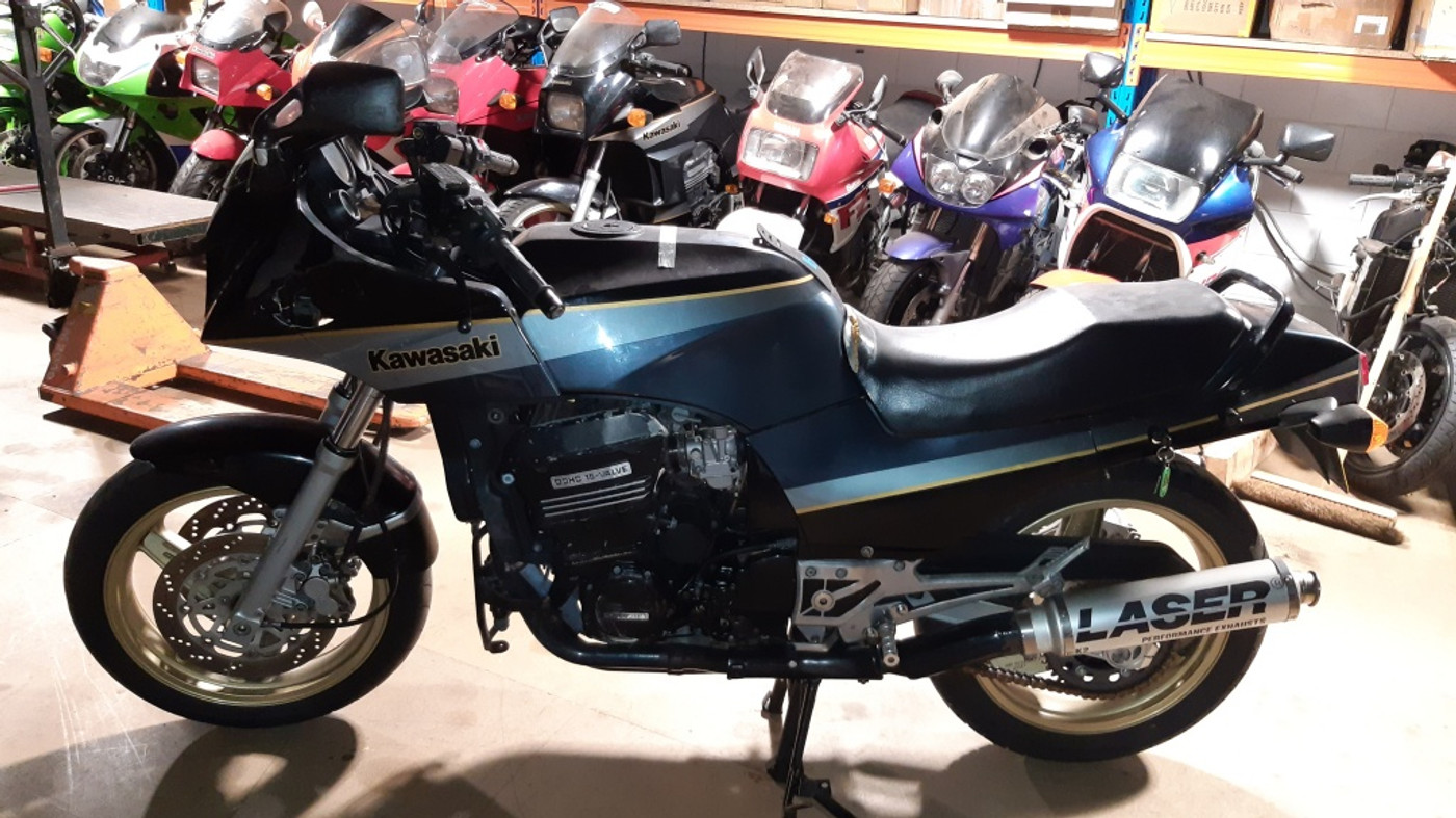 Foto van Kawasaki GPZ 900r