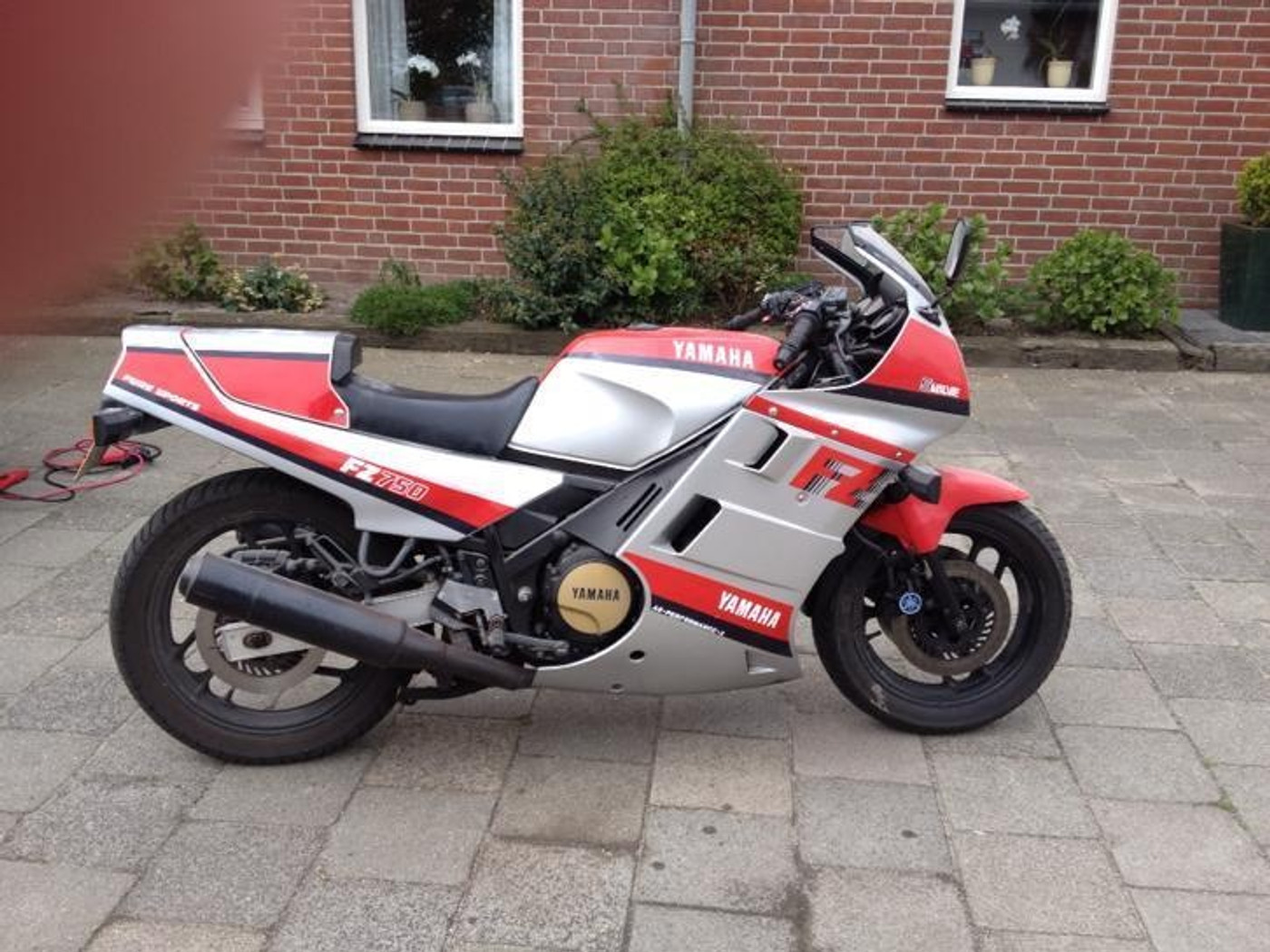 Foto van Kawasaki GPZ 900r