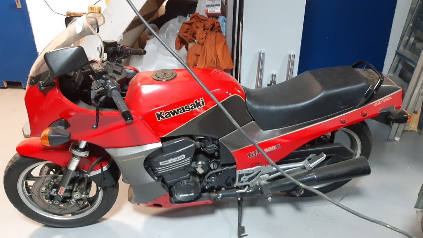 Foto van Kawasaki GPZ 900r