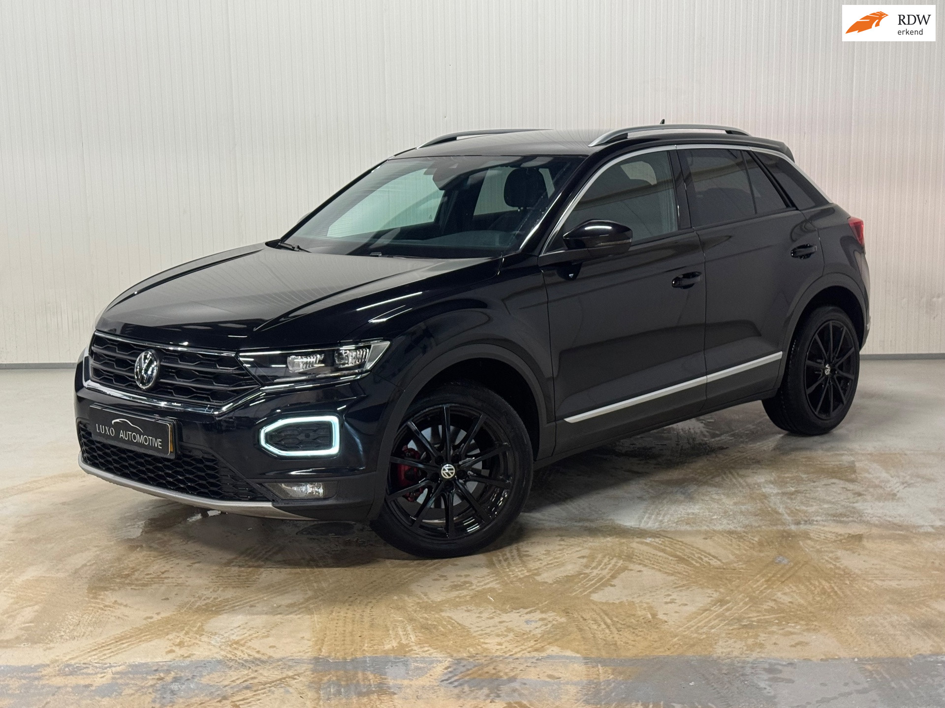 Volkswagen T-roc 1.5 TSI Sport Business R | VIRTUAL DASH | CAMERA | CARPLAY 2020 - voorkant