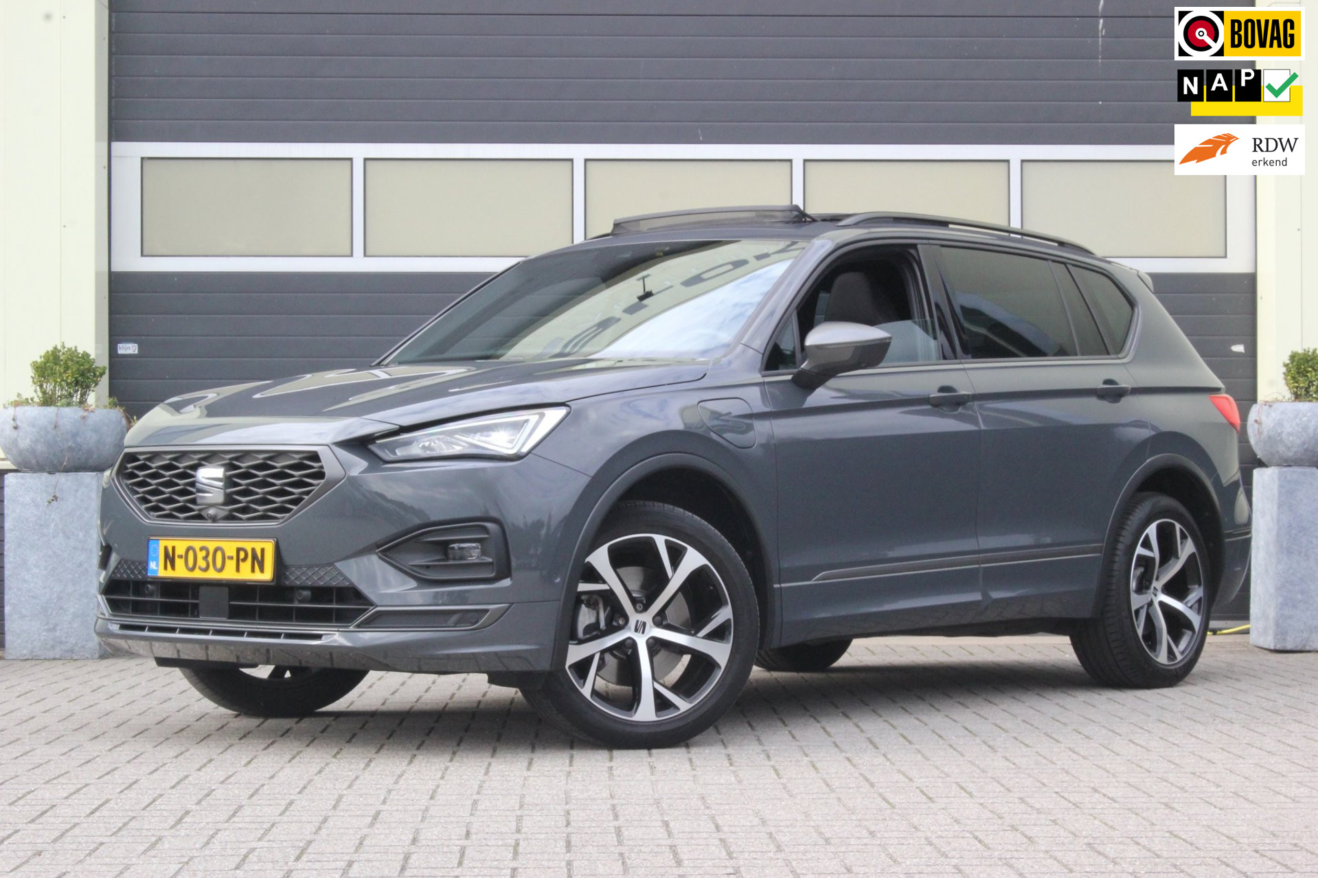 Seat Tarraco 1.4 TSI e-Hybrid PHEV FR Business Intense | Trekhaak | Dak 2021 - voorkant