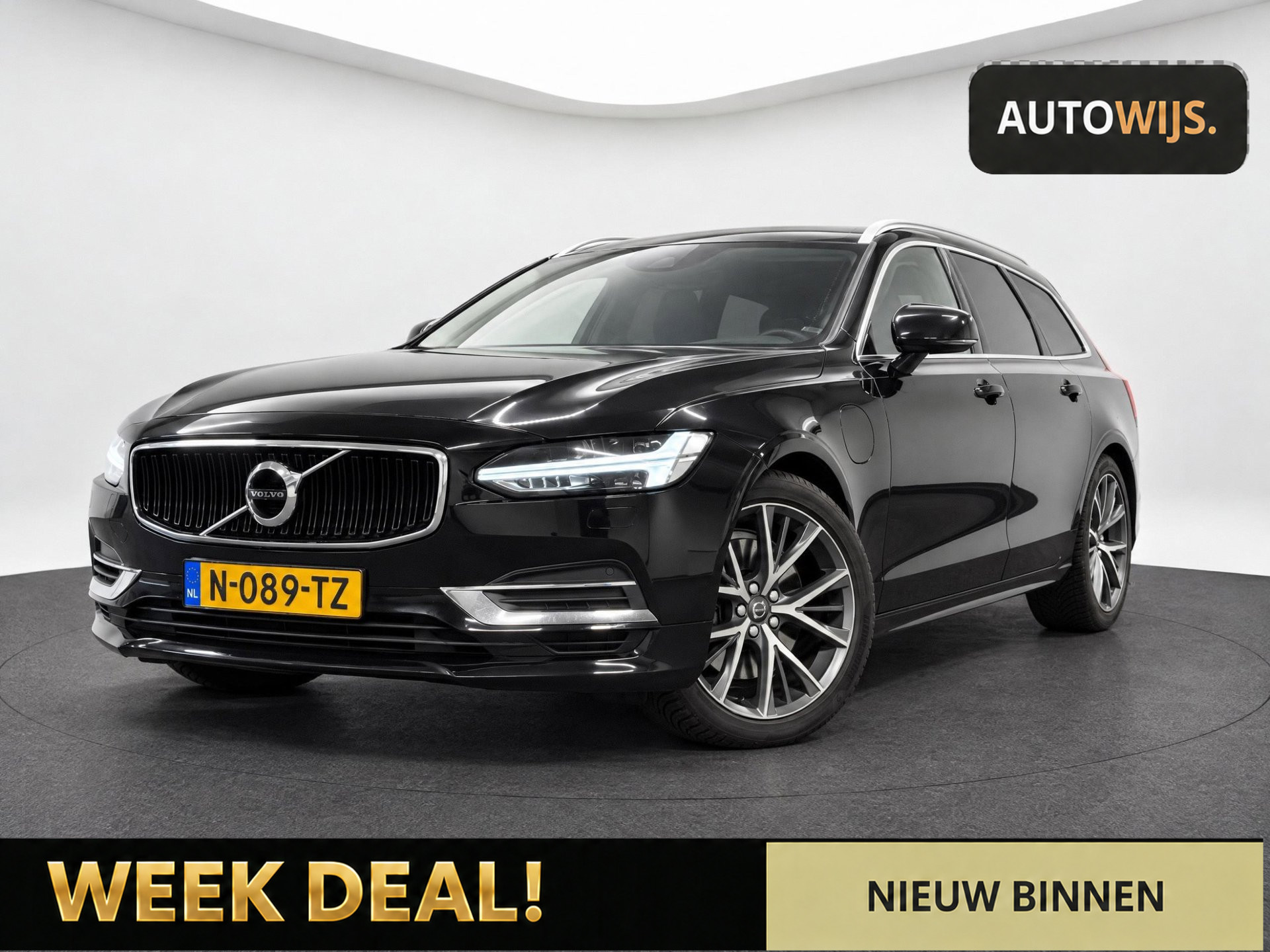 Volvo V90 T8 Twin Engine 2.0 T8 AWD Momentum|LED|Stoelverw|CRUISE| 2018 - voorkant