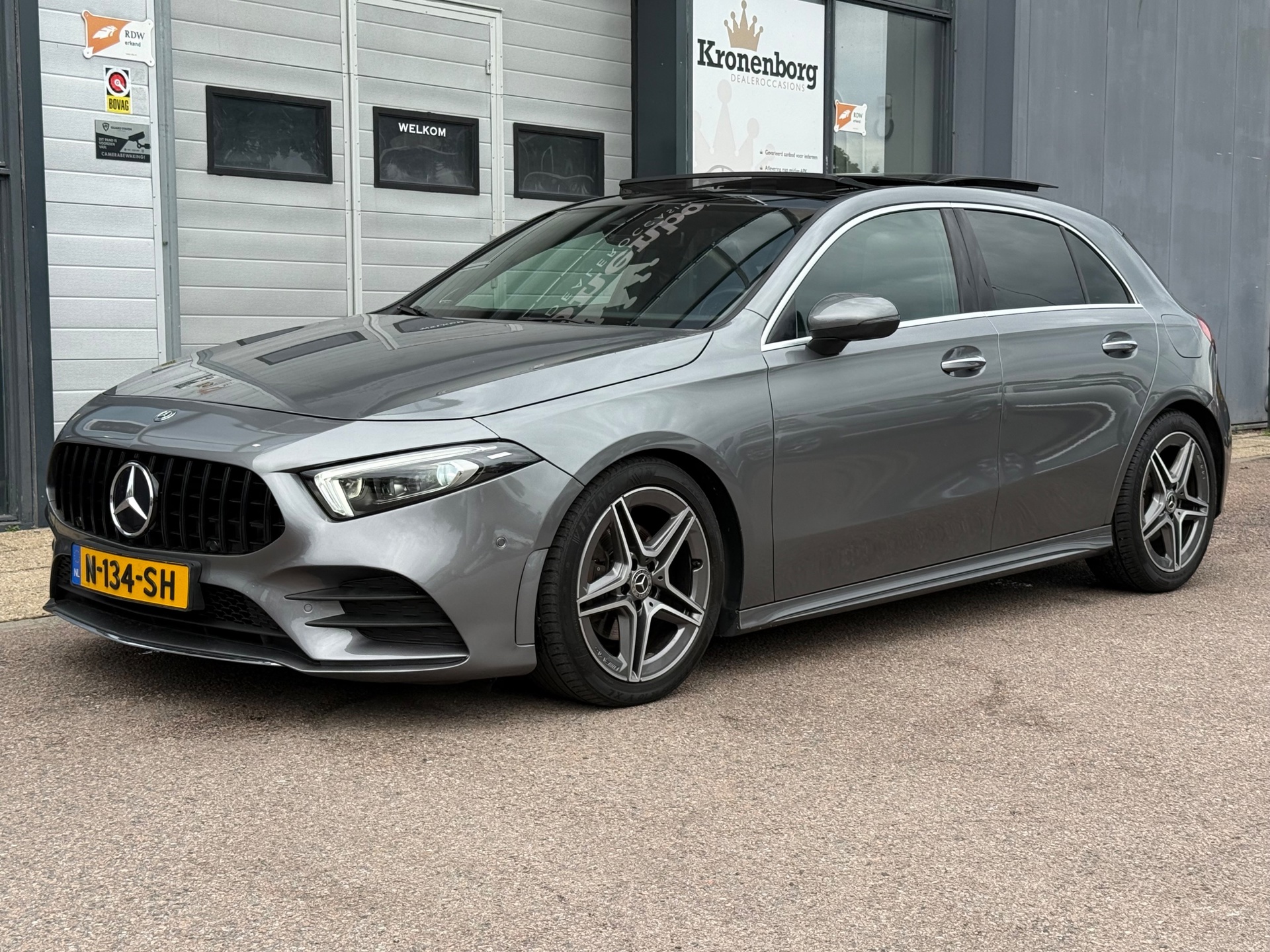 Foto van Mercedes-Benz A 200