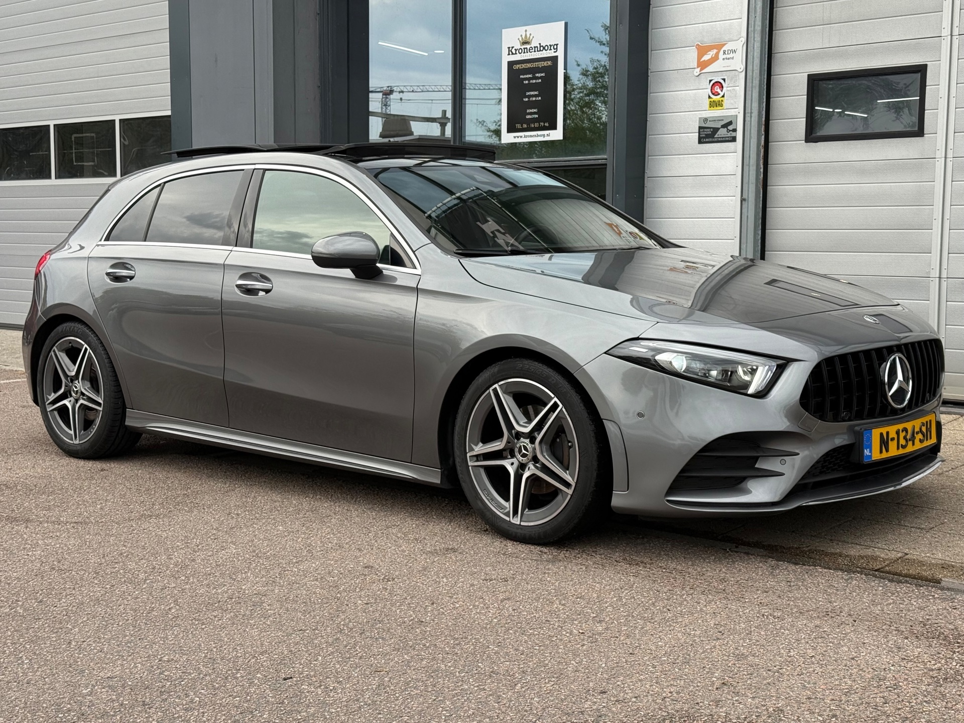 Foto van Mercedes-Benz A 200