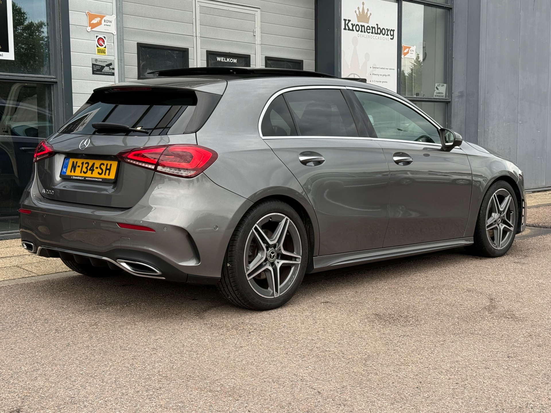 Foto van Mercedes-Benz A 200