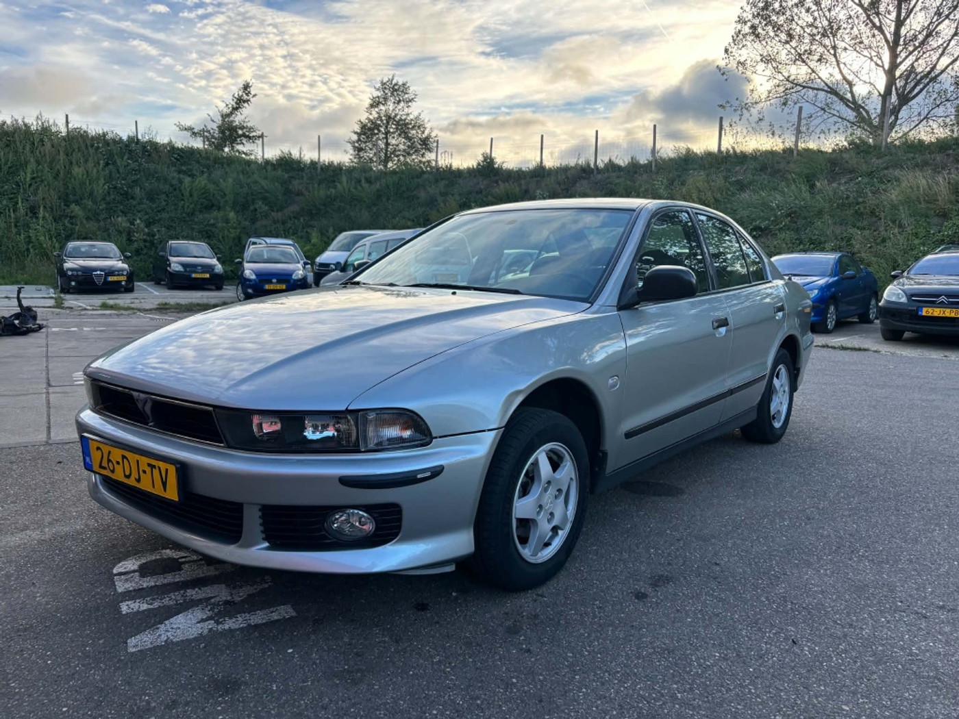 Mitsubishi Galant 2.0 GLXi 1999 - voorkant