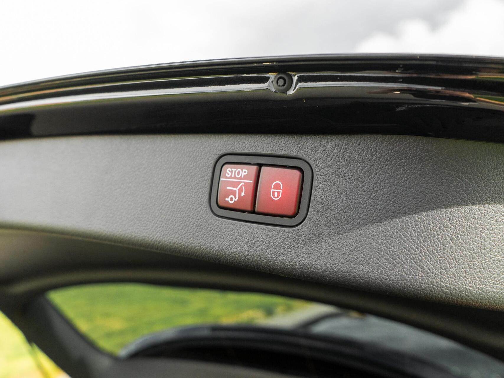 Foto van Mercedes-Benz C 300 E