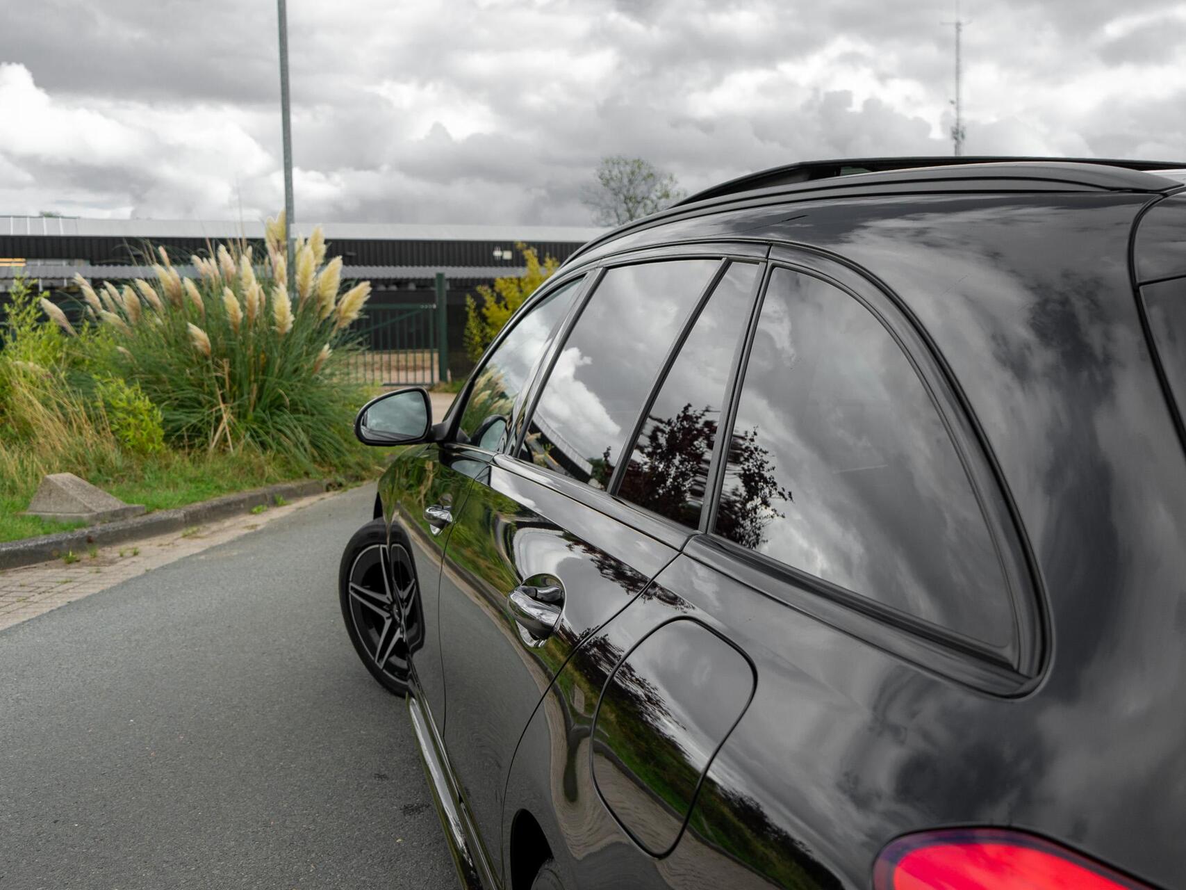 Foto van Mercedes-Benz C 300 E