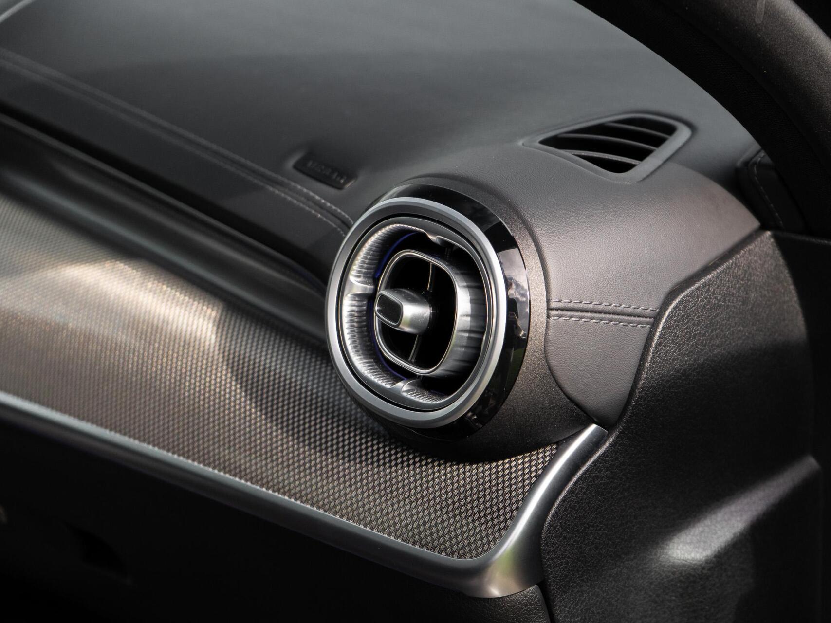 Foto van Mercedes-Benz C 300 E