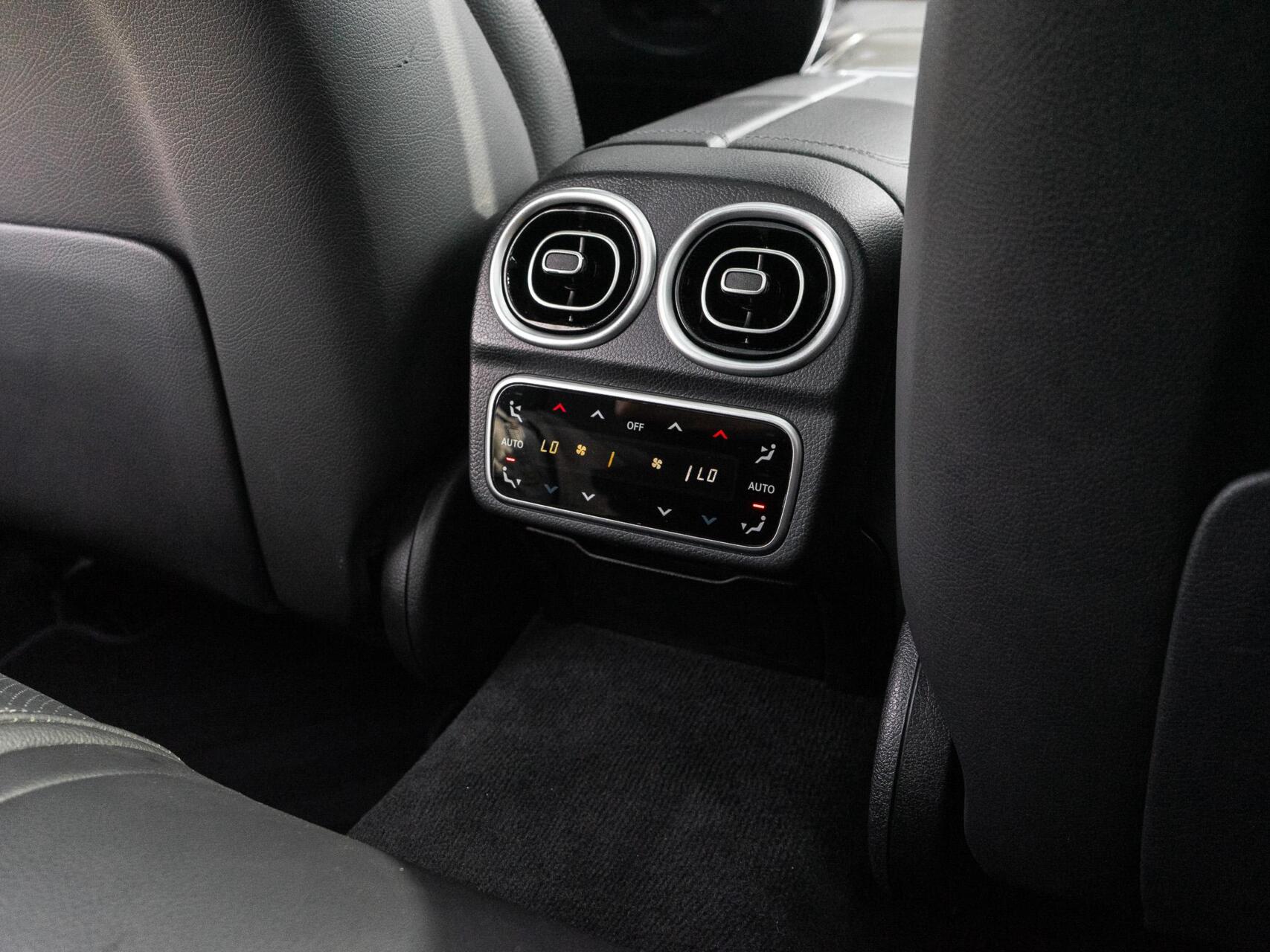 Foto van Mercedes-Benz C 300 E