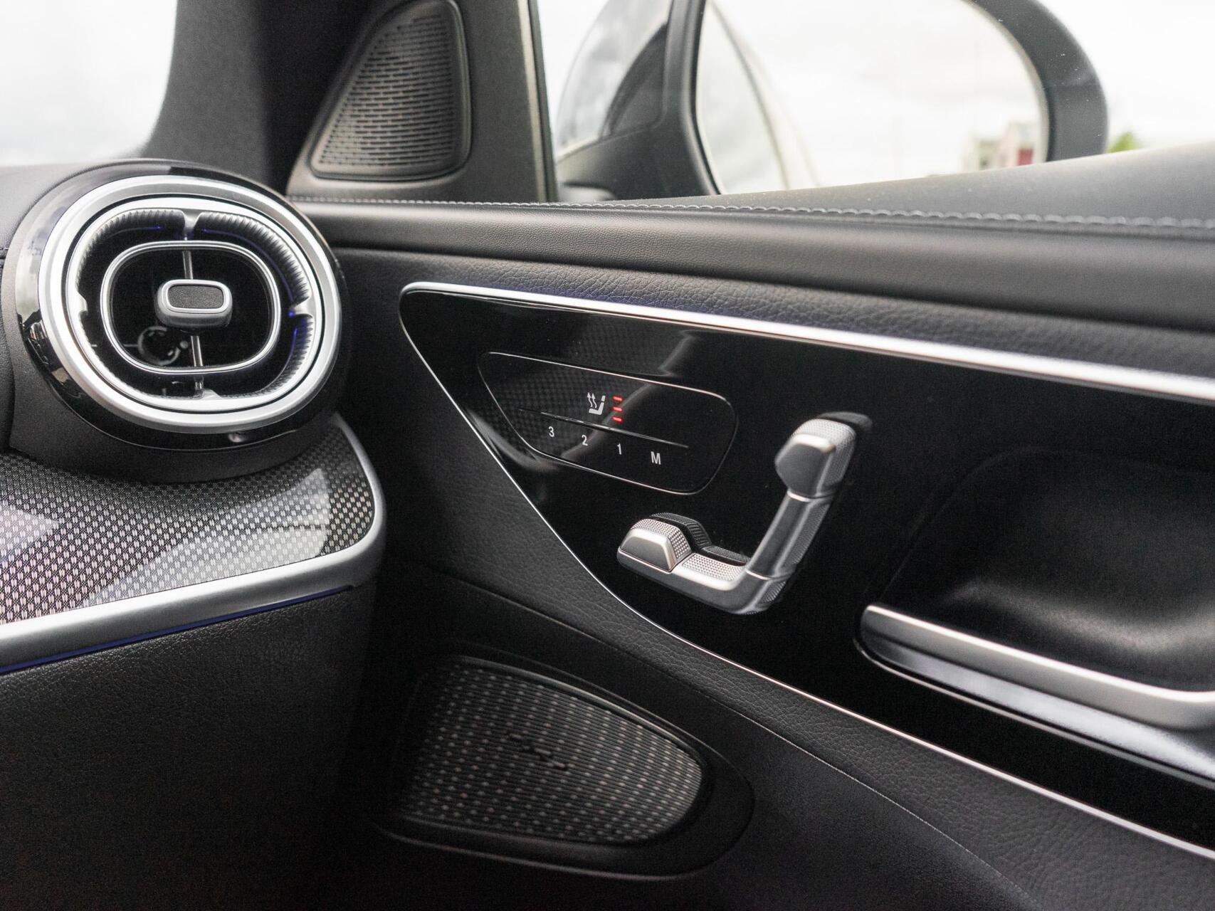 Foto van Mercedes-Benz C 300 E