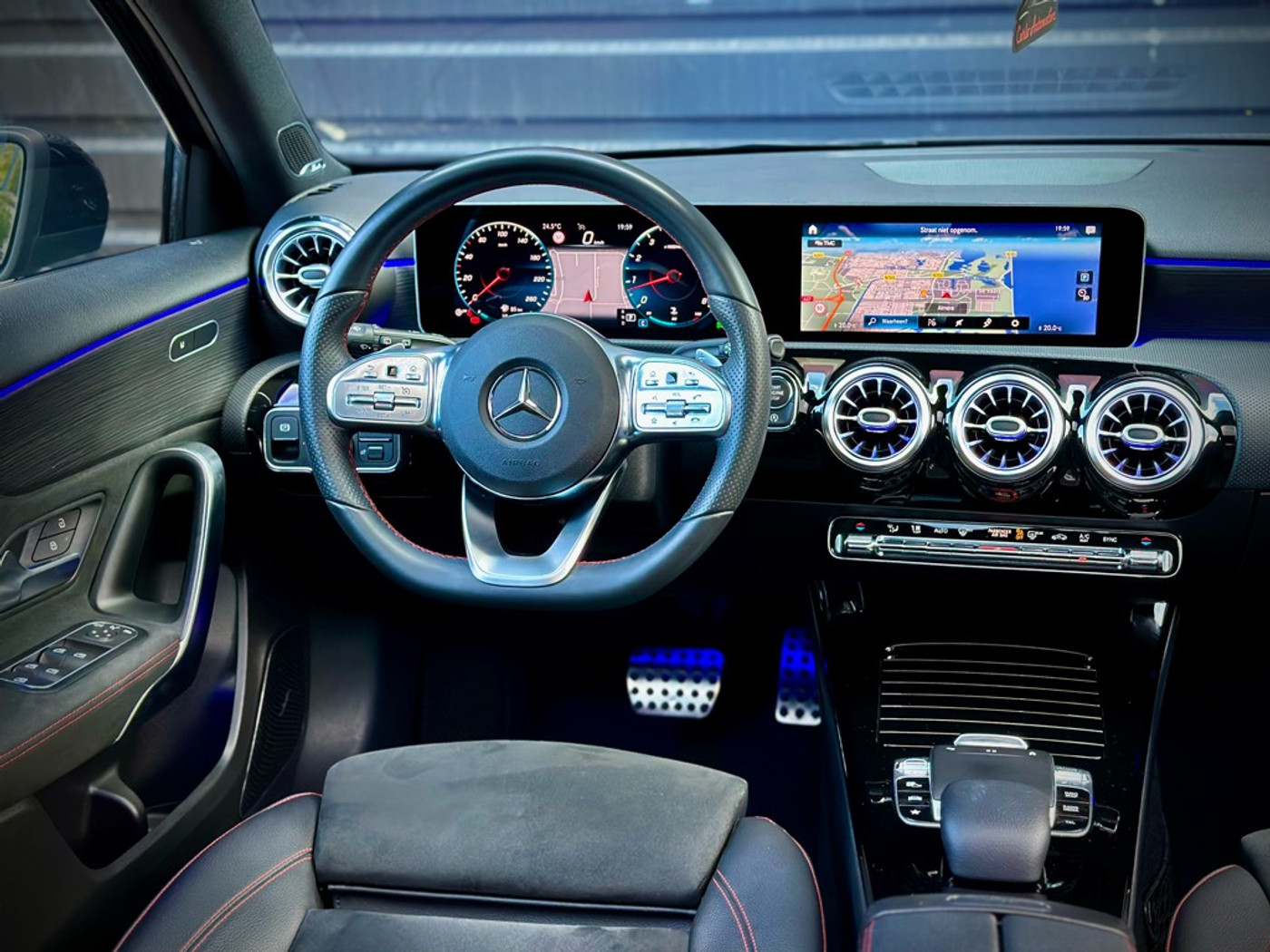 Foto van Mercedes-Benz A 250