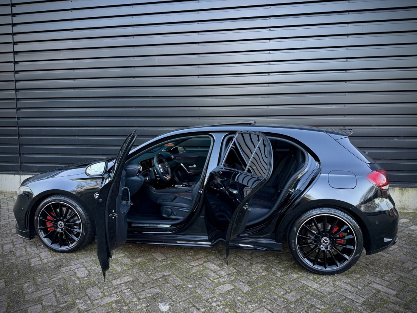 Foto van Mercedes-Benz A 250