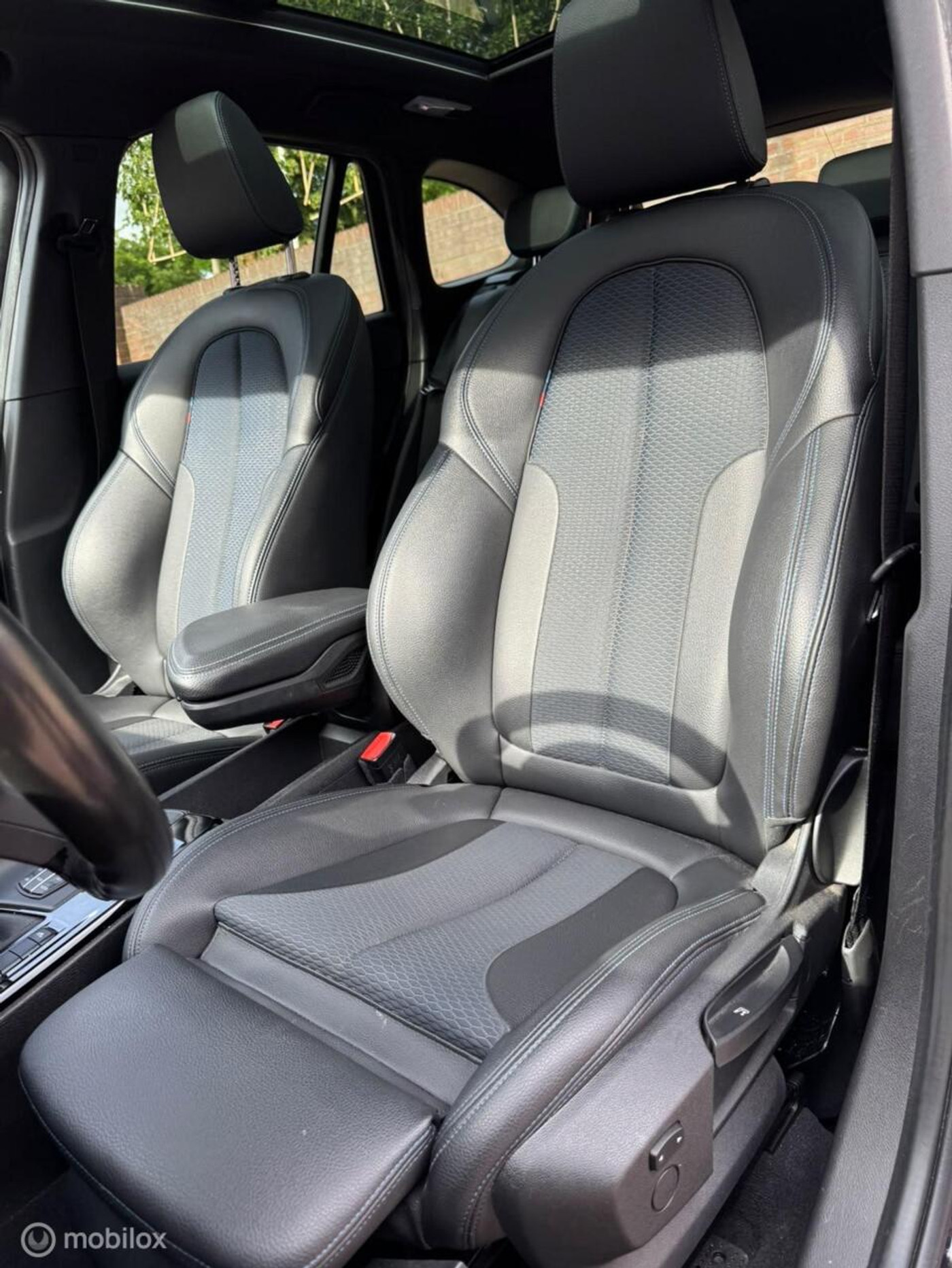 Foto van BMW X1 Xdrive20i