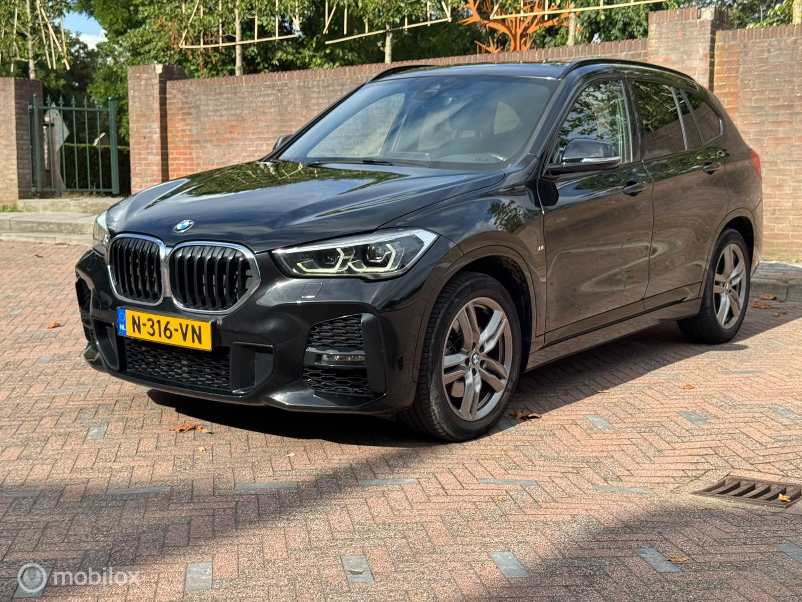 Foto van BMW X1 Xdrive20i