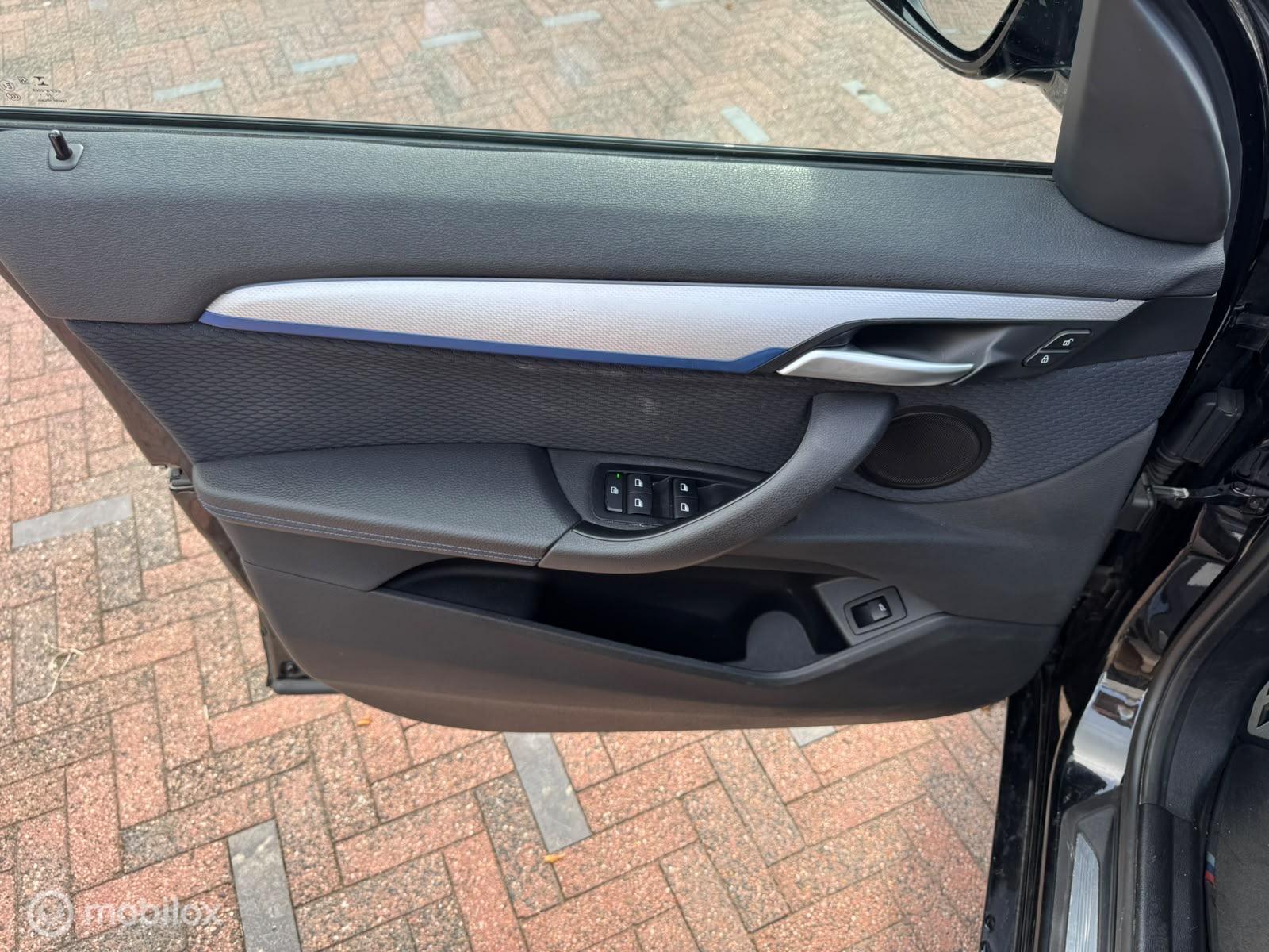 Foto van BMW X1 Xdrive20i