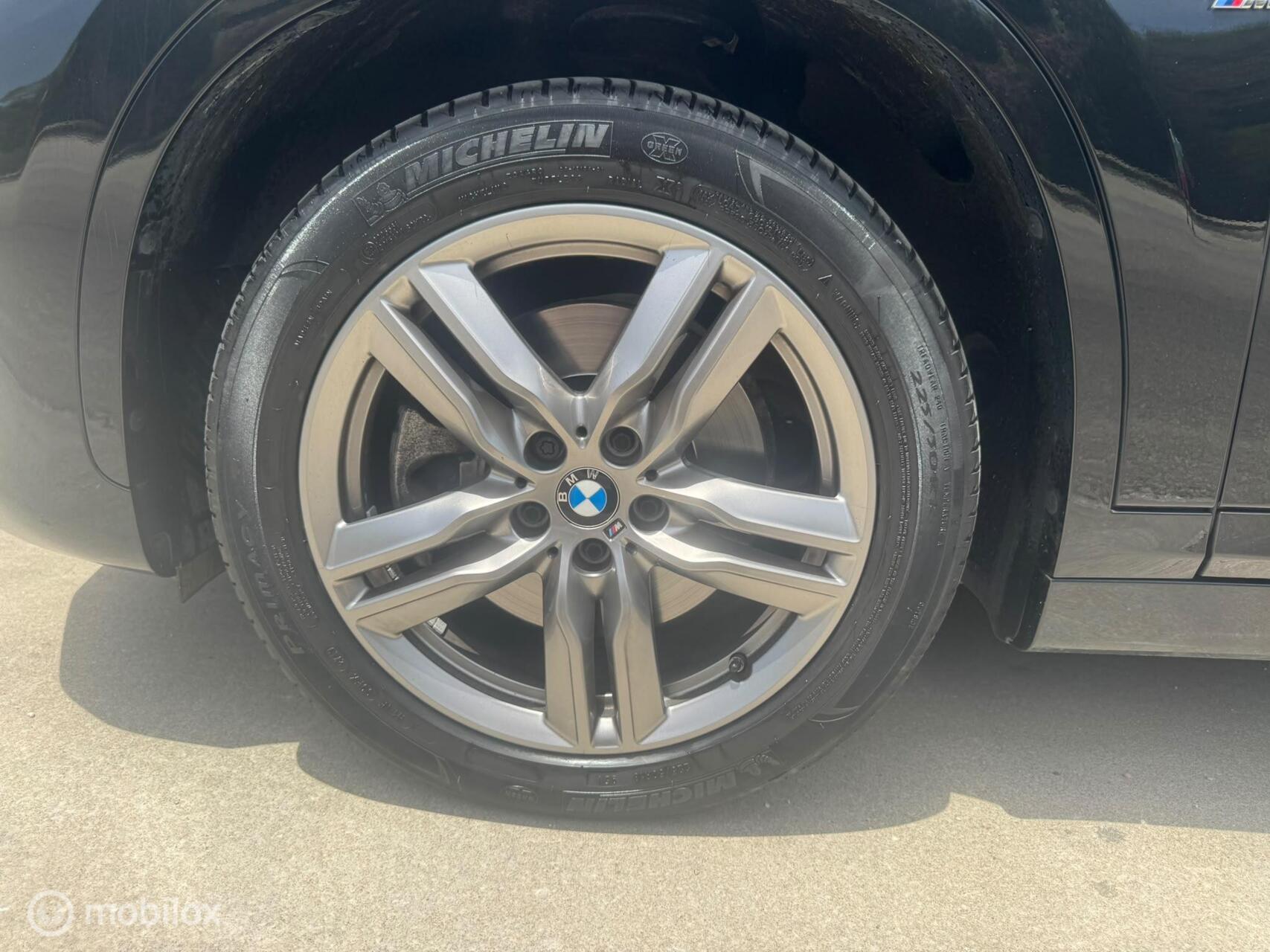 Foto van BMW X1 Xdrive20i