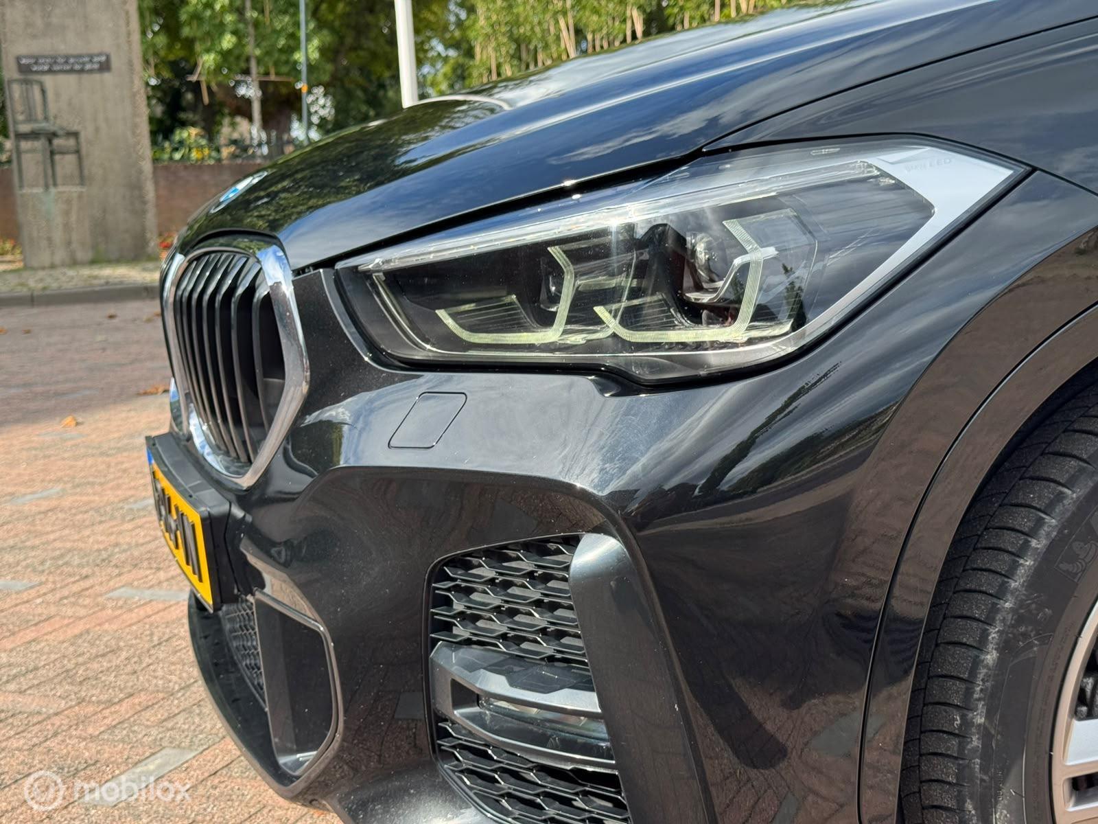 Foto van BMW X1 Xdrive20i