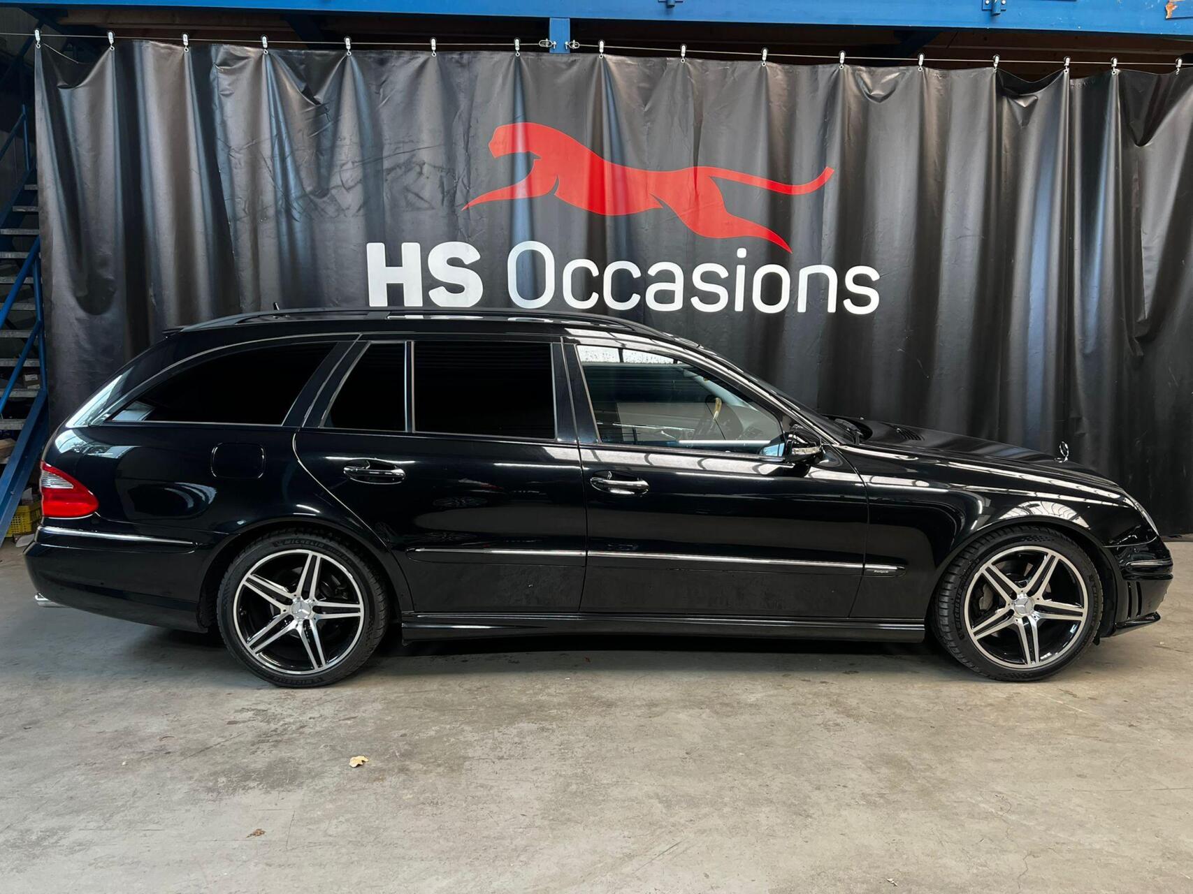Foto van Mercedes-Benz E 500